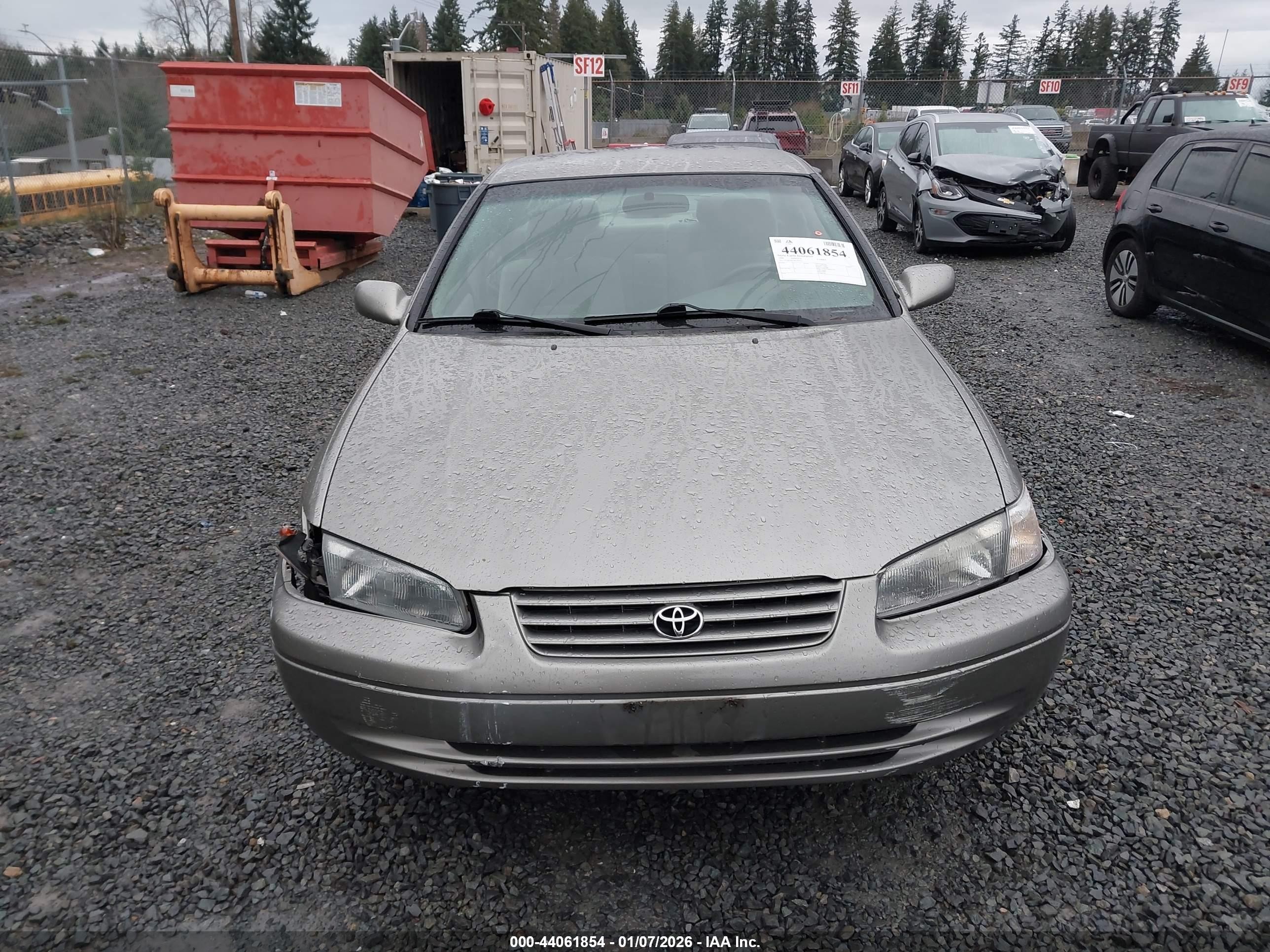 1998 Toyota Camry Le V6 Gray vin: 4T1BF28K2WU059122