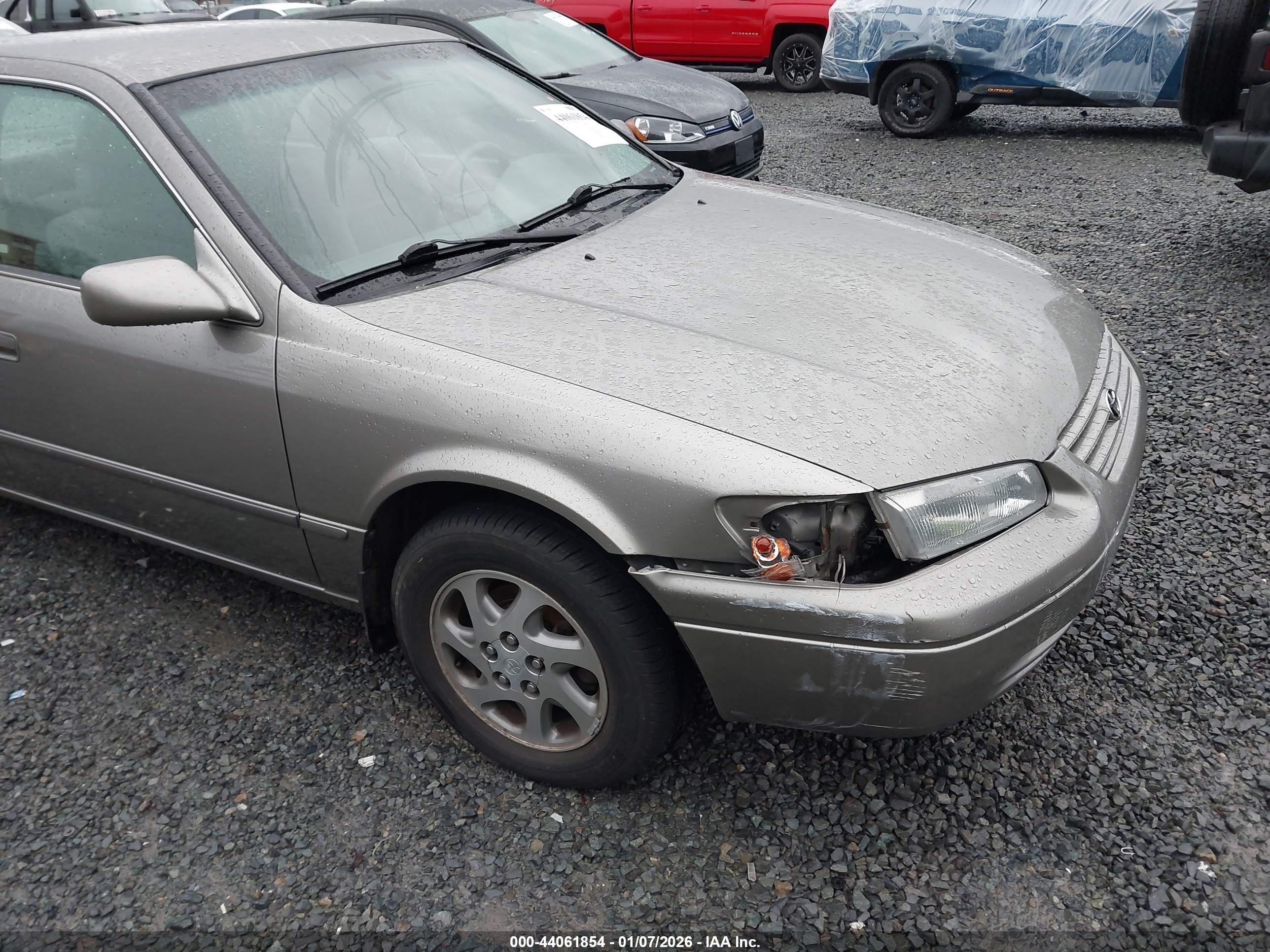 1998 Toyota Camry Le V6 Gray vin: 4T1BF28K2WU059122