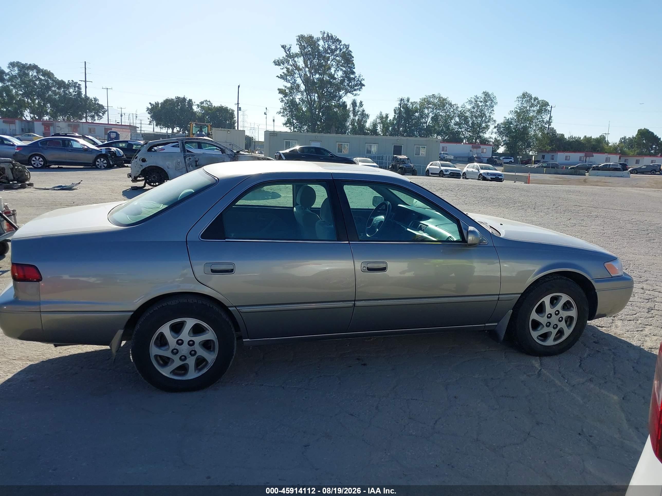 1999 Toyota Camry Le V6 Silver vin: 4T1BF28K2XU087679
