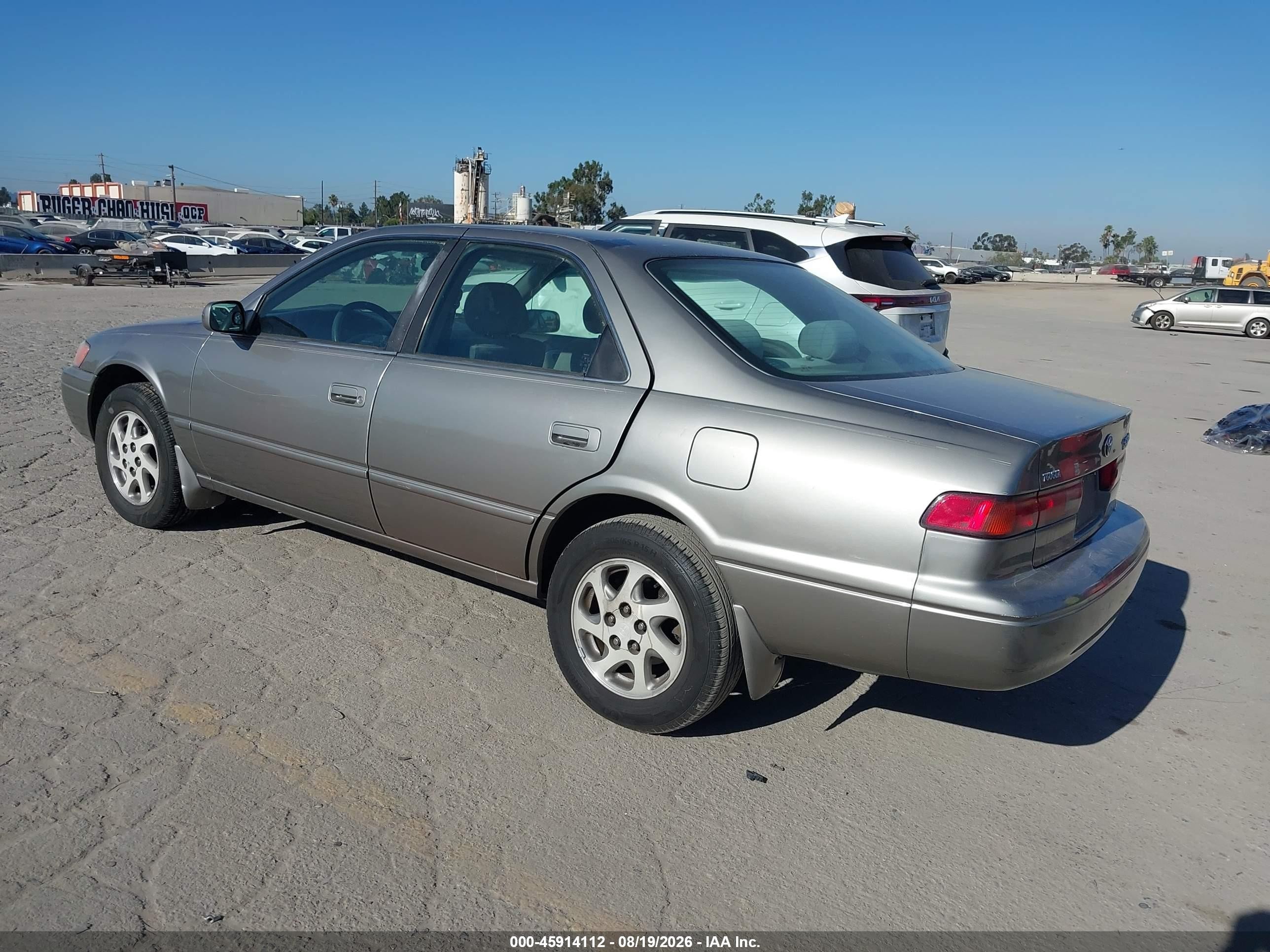 1999 Toyota Camry Le V6 Silver vin: 4T1BF28K2XU087679