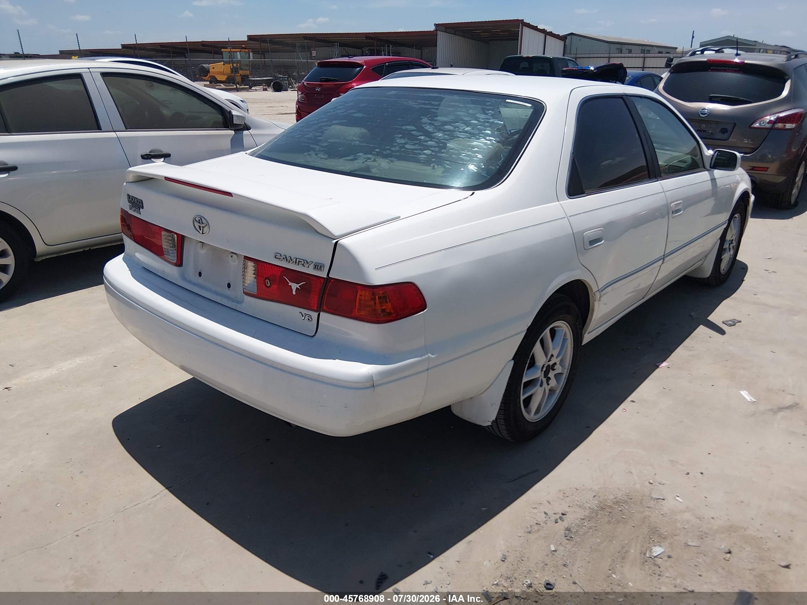 2001 Toyota Camry Xle V6 White vin: 4T1BF28K31U960427