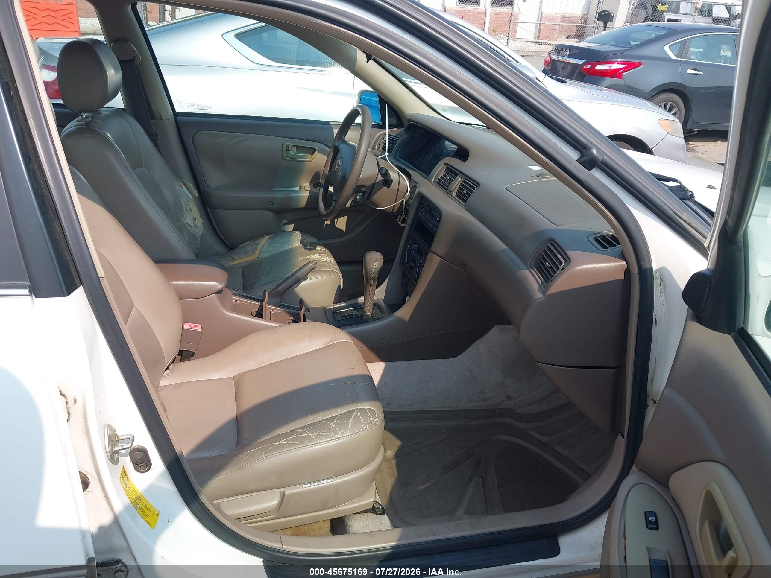 1998 Toyota Camry Le V6 White vin: 4T1BF28K3WU053507