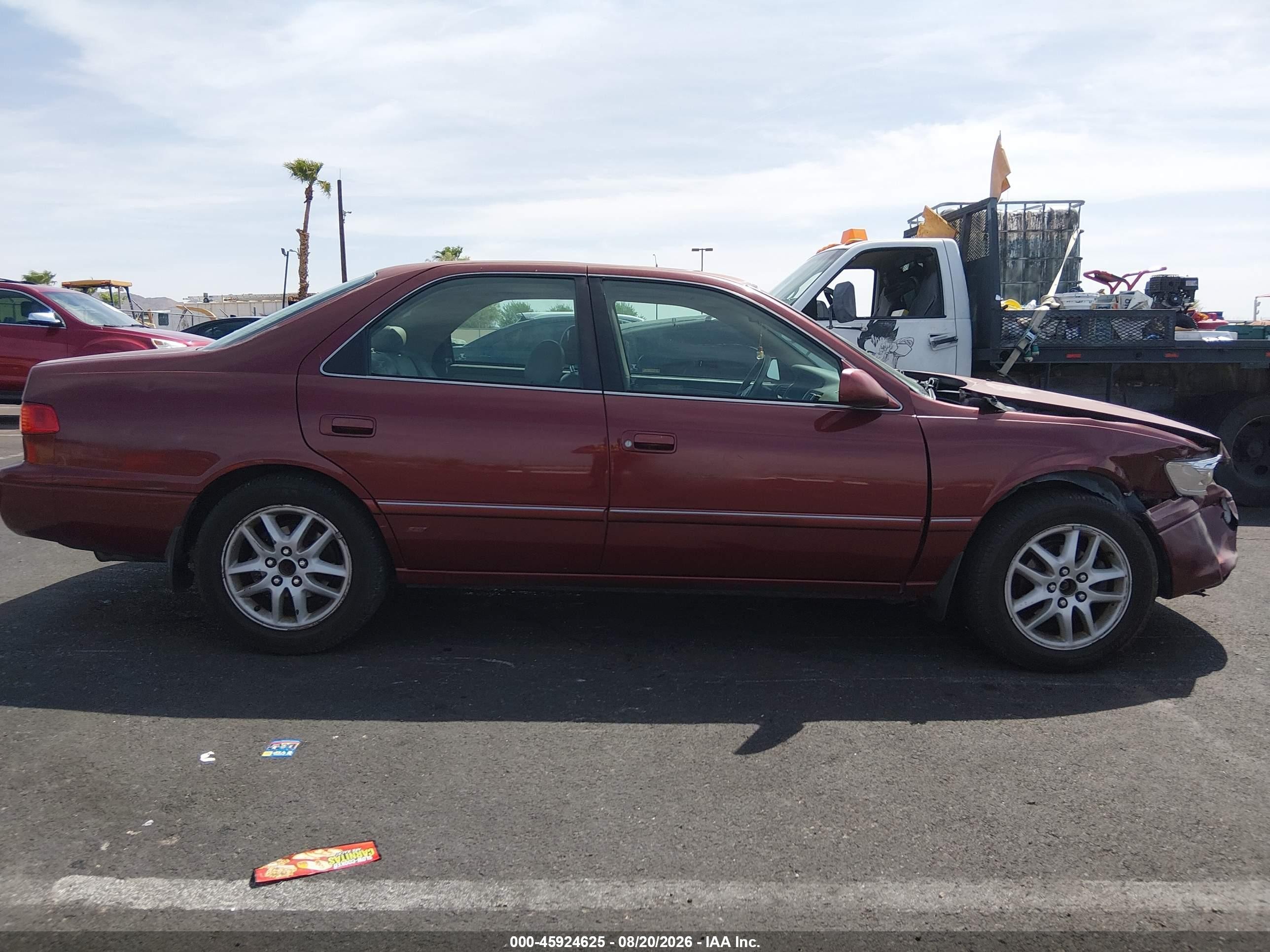 2001 Toyota Camry Xle V6 Red vin: 4T1BF28K41U962834