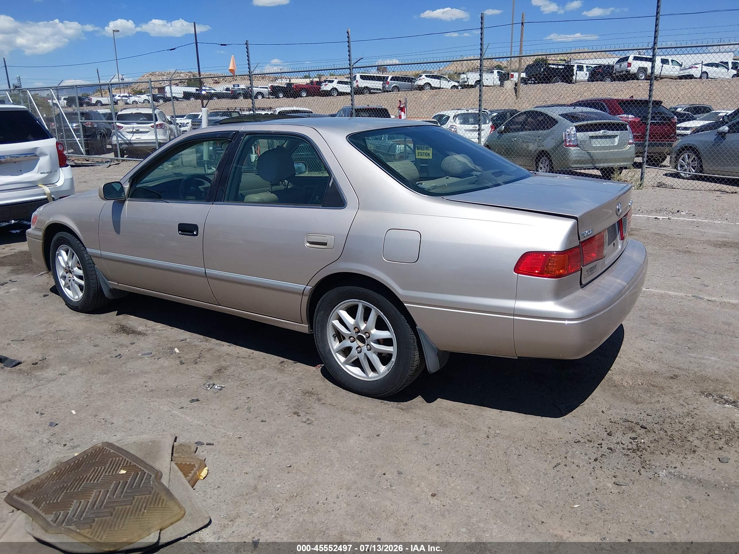 2001 Toyota Camry Xle V6 Gold vin: 4T1BF28K41U964647