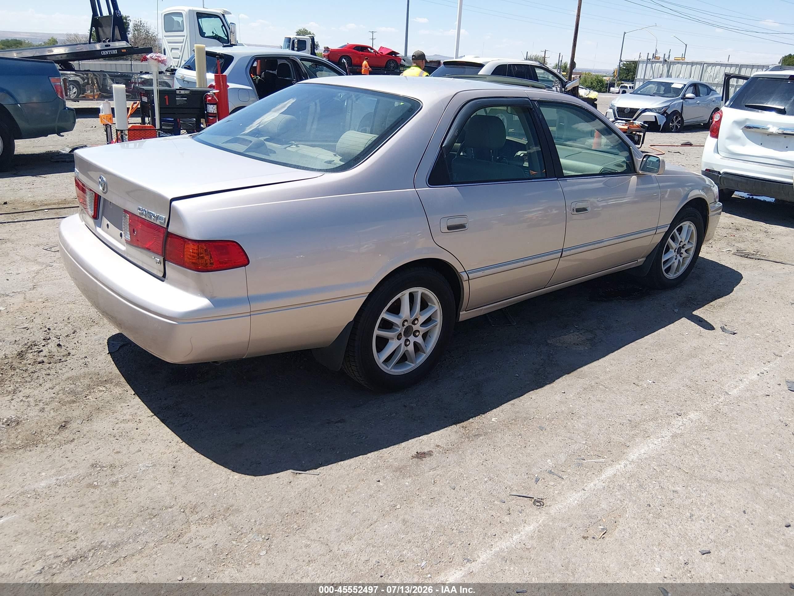 2001 Toyota Camry Xle V6 Gold vin: 4T1BF28K41U964647