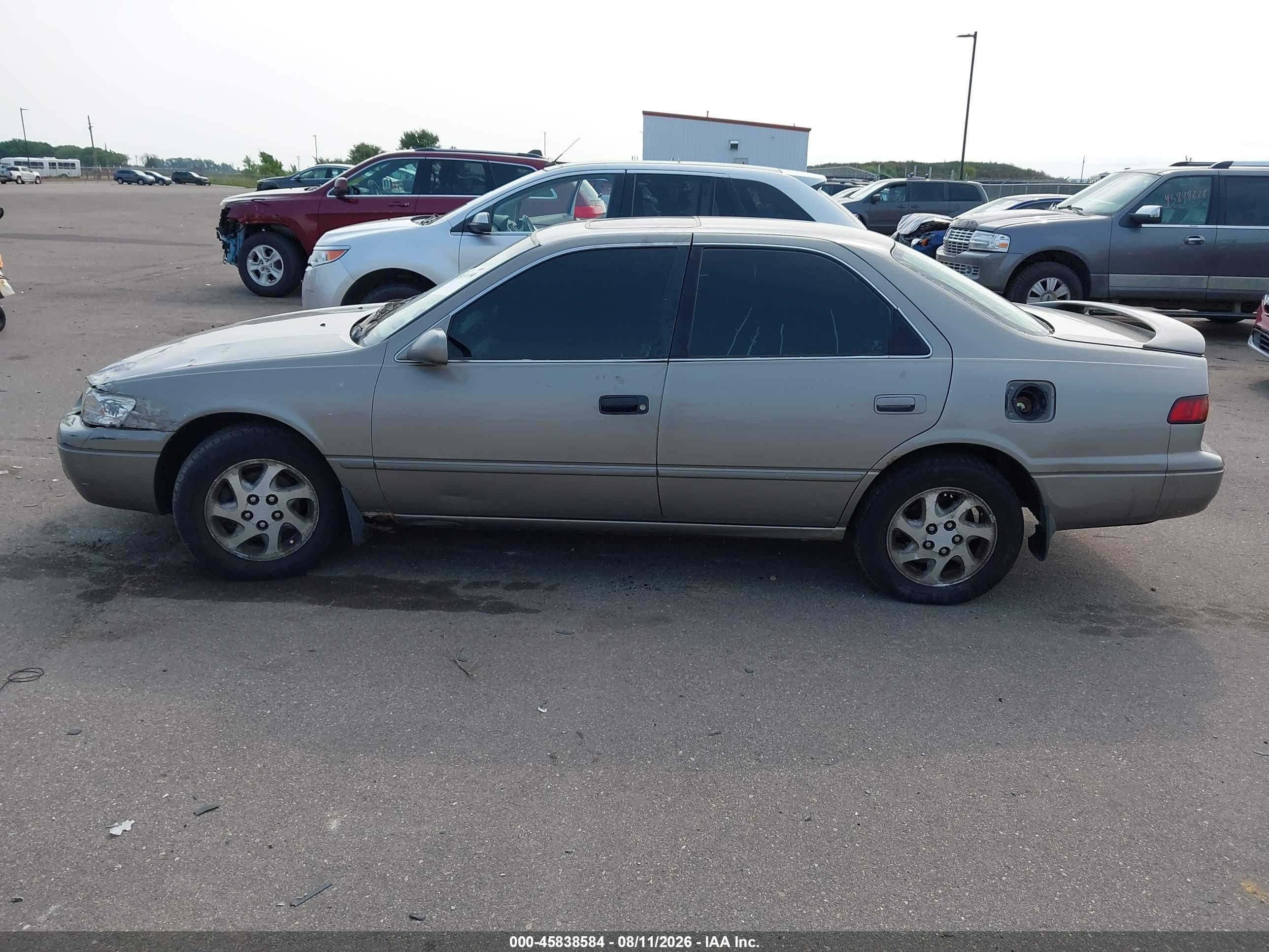 1998 Toyota Camry Xle V6 Silver vin: 4T1BF28K4WU054519
