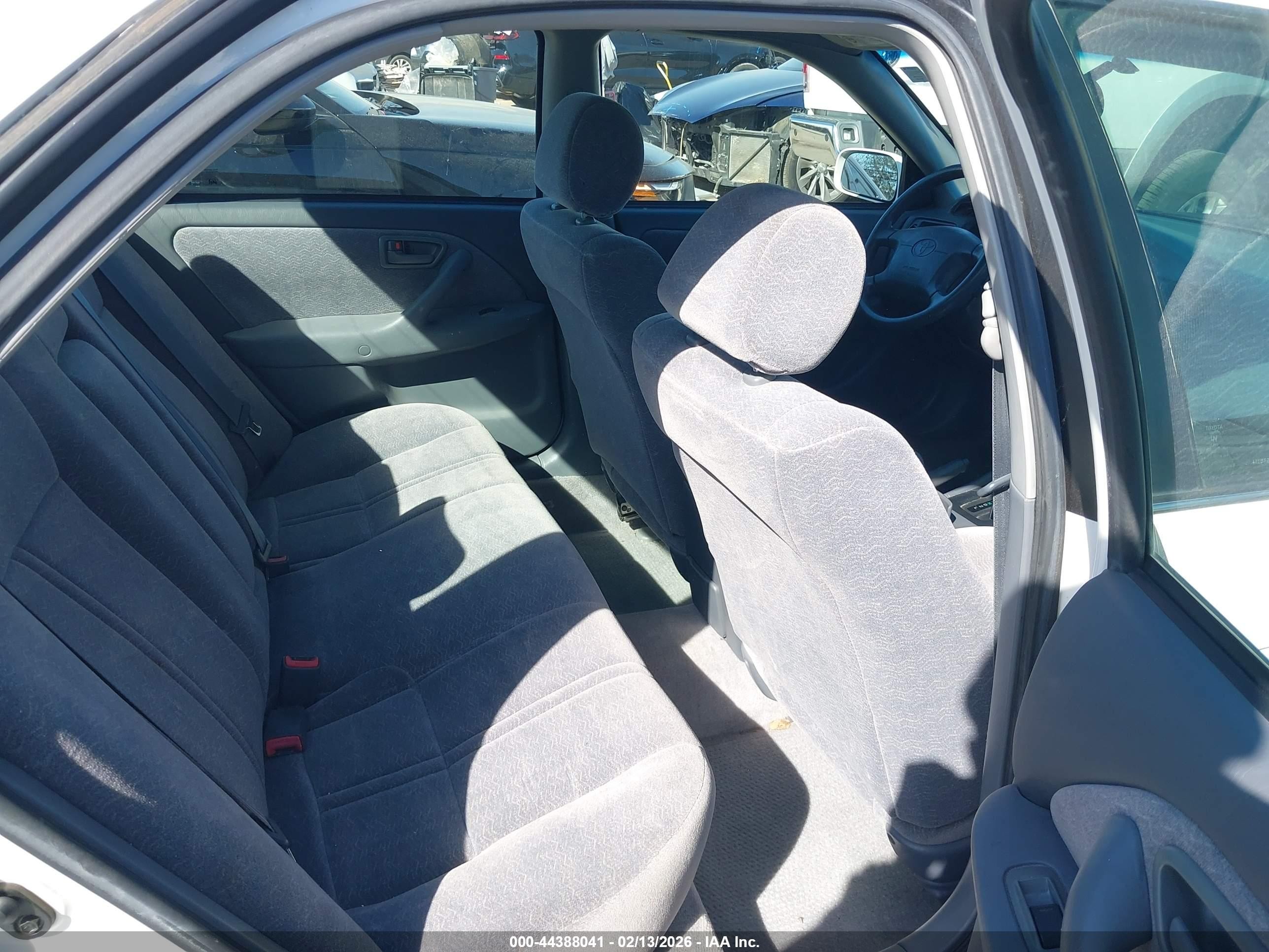 1998 Toyota Camry Ce/le/xle White vin: 4T1BF28K6WU073296