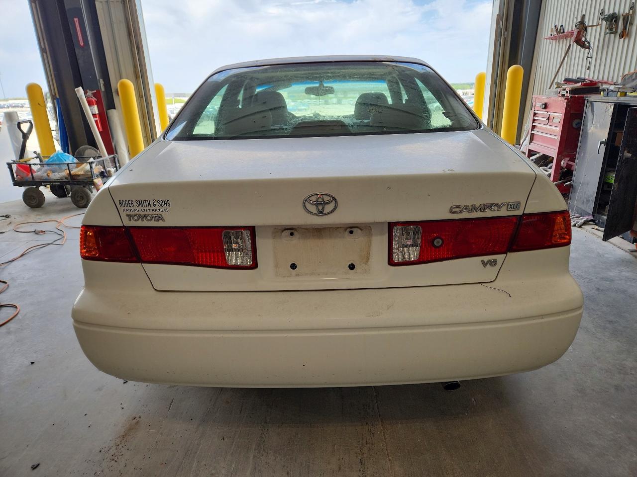 2001 Toyota Camry Xle V6 Two Tone vin: 4T1BF28K71U970586