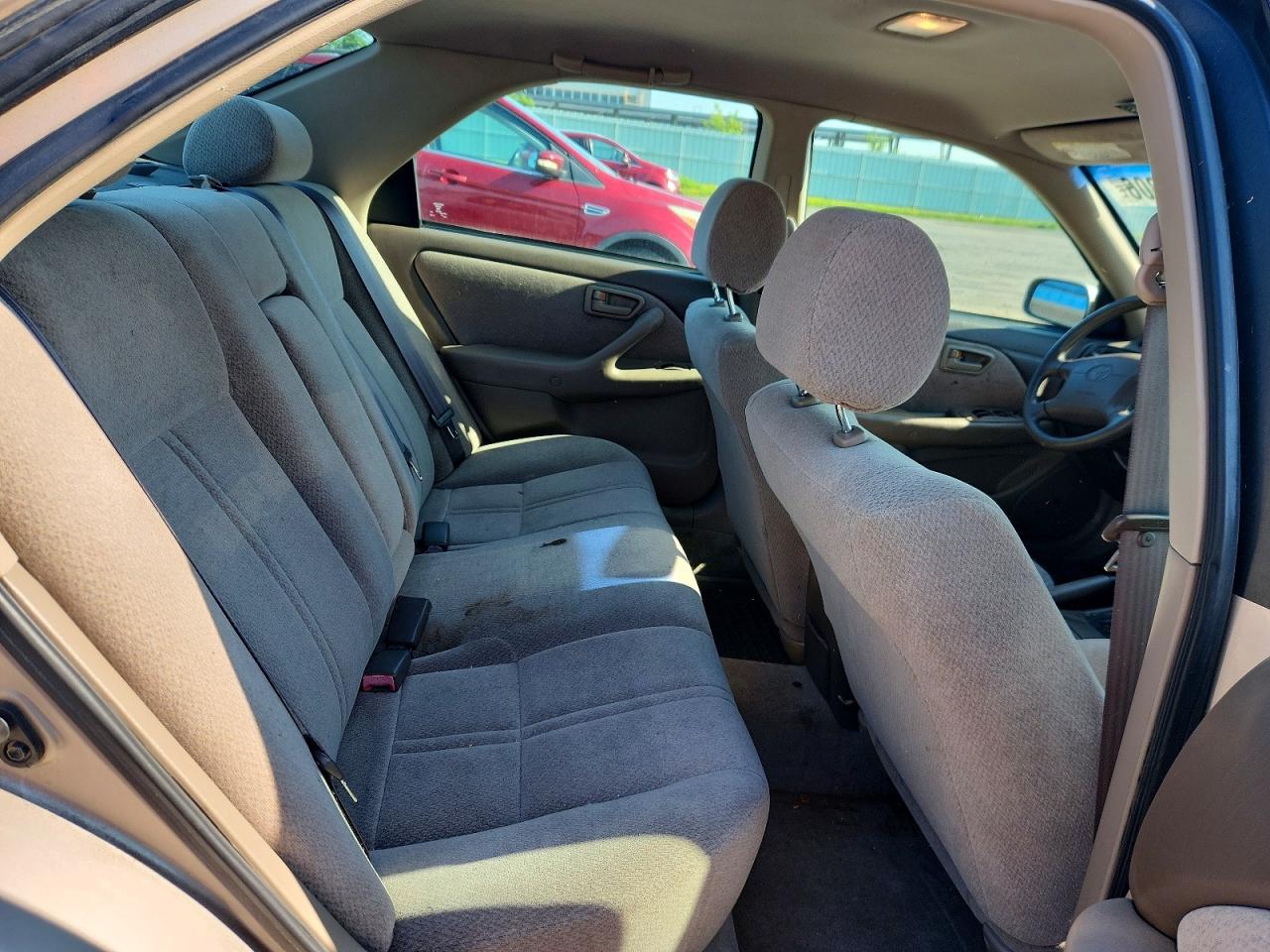 2001 Toyota Camry Le Tan vin: 4T1BF28K81U128808