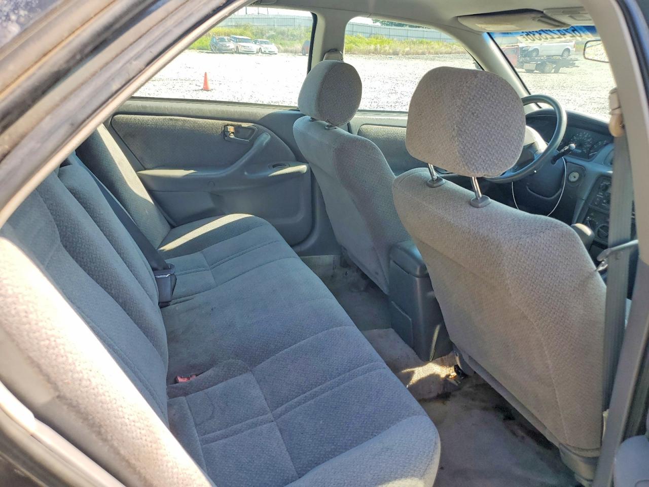 2000 Toyota Camry Le V6 Charcoal vin: 4T1BF28K8YU934755