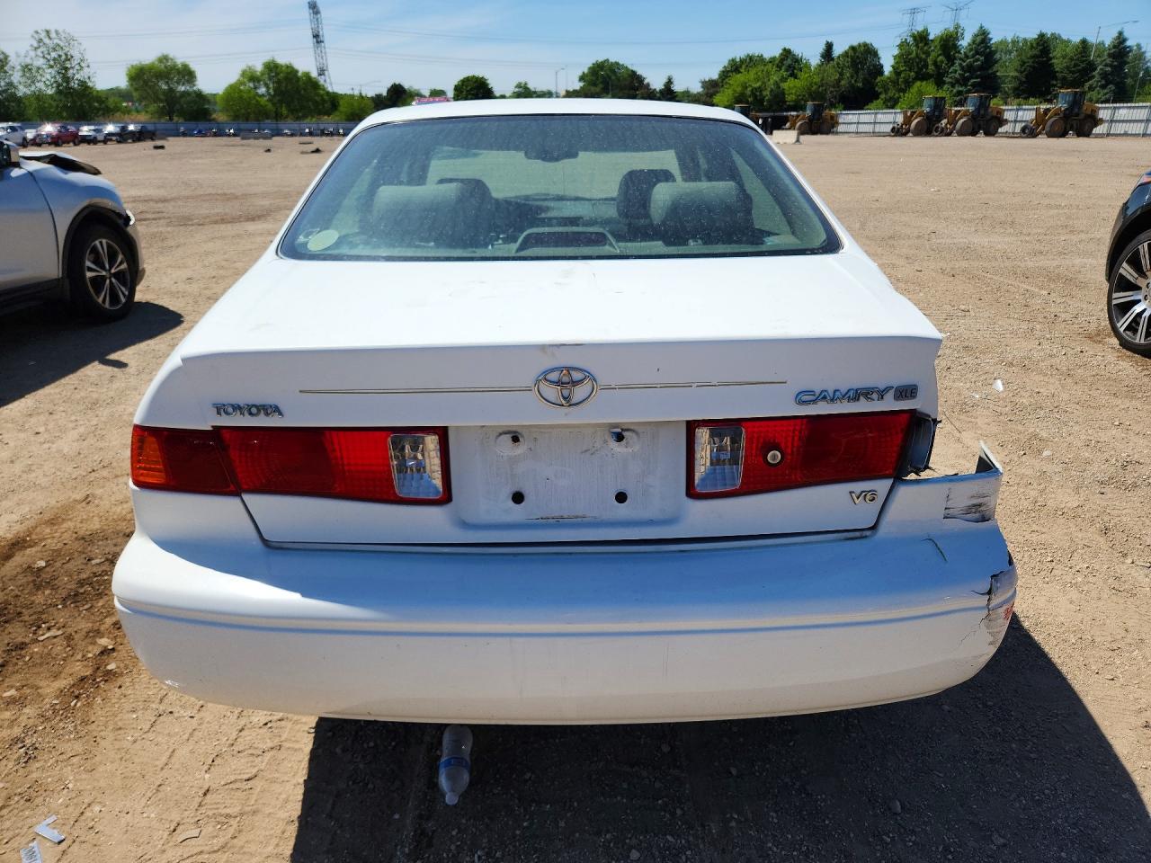 2001 Toyota Camry Xle V6 White vin: 4T1BF28KX1U961445