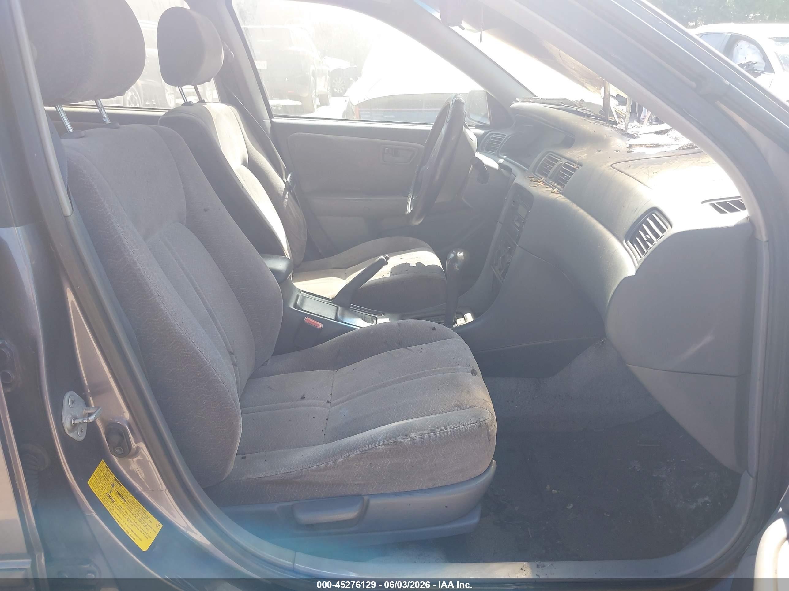 1998 Toyota Camry Le V6 Gray vin: 4T1BF28KXWU049048