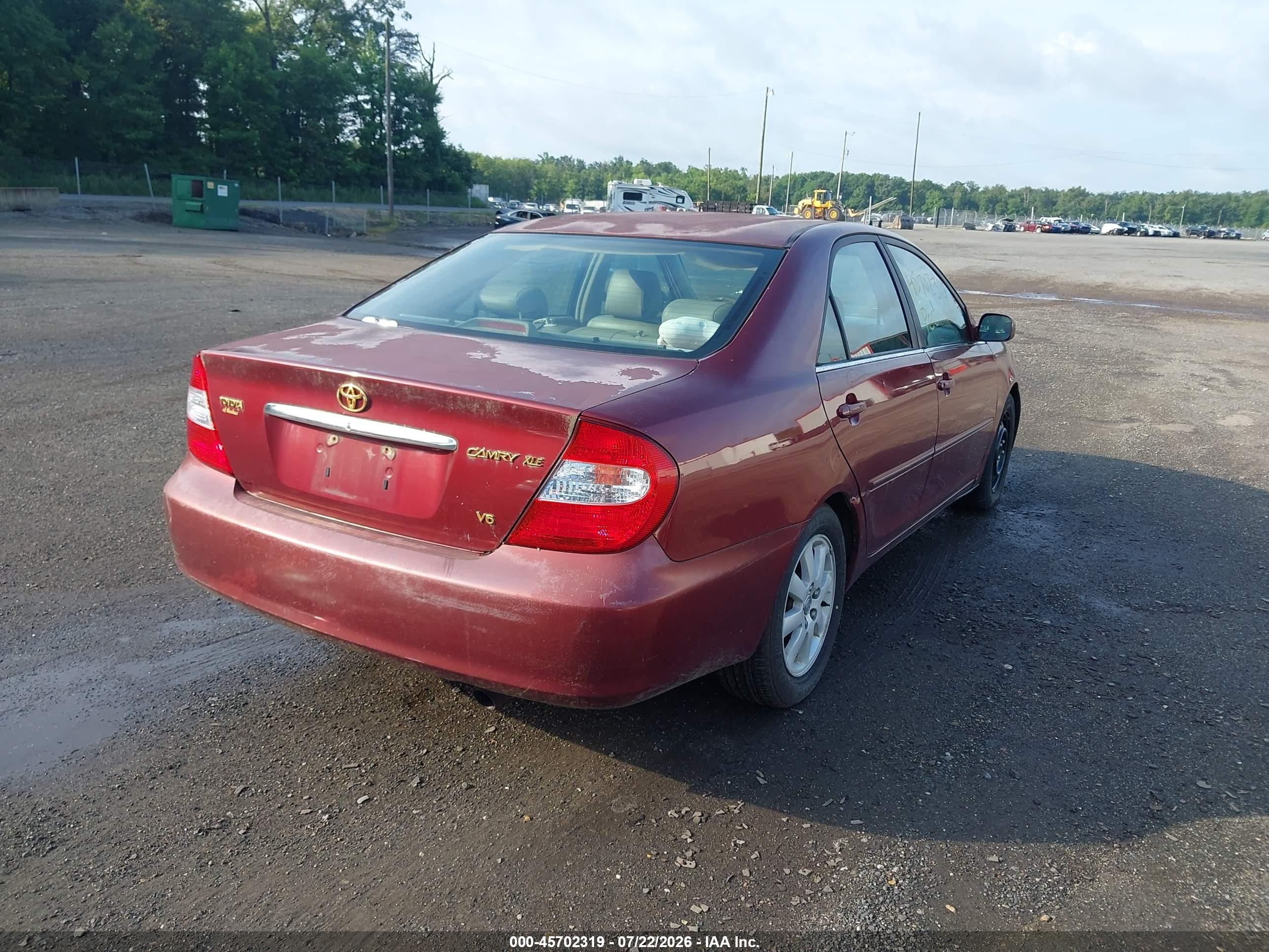 2002 Toyota Camry Xle Burgundy vin: 4T1BF30K02U007516