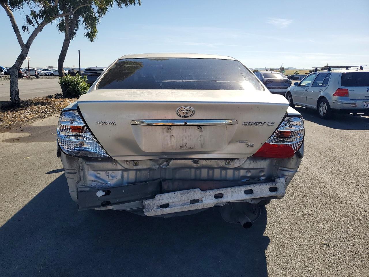 2003 Toyota Camry Le V6 Silver vin: 4T1BF30K03U046902