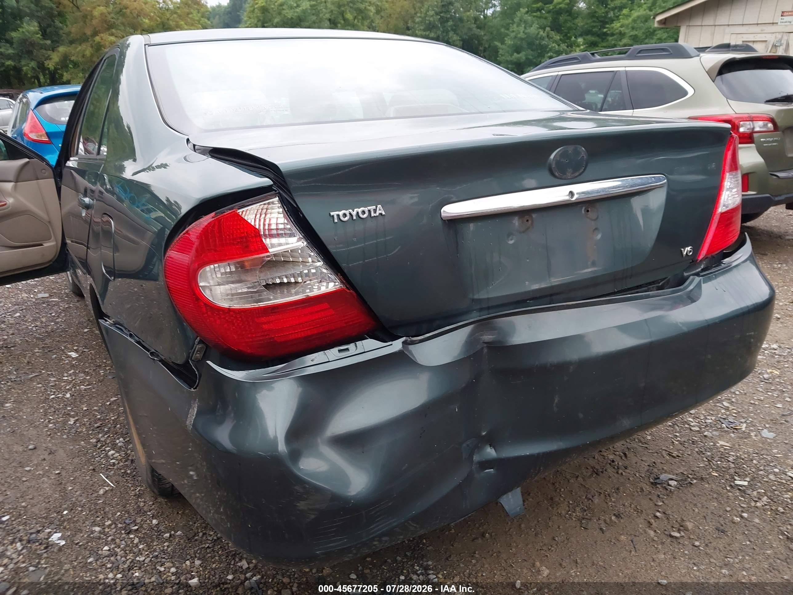 2004 Toyota Camry Le V6 Gray vin: 4T1BF30K04U070098