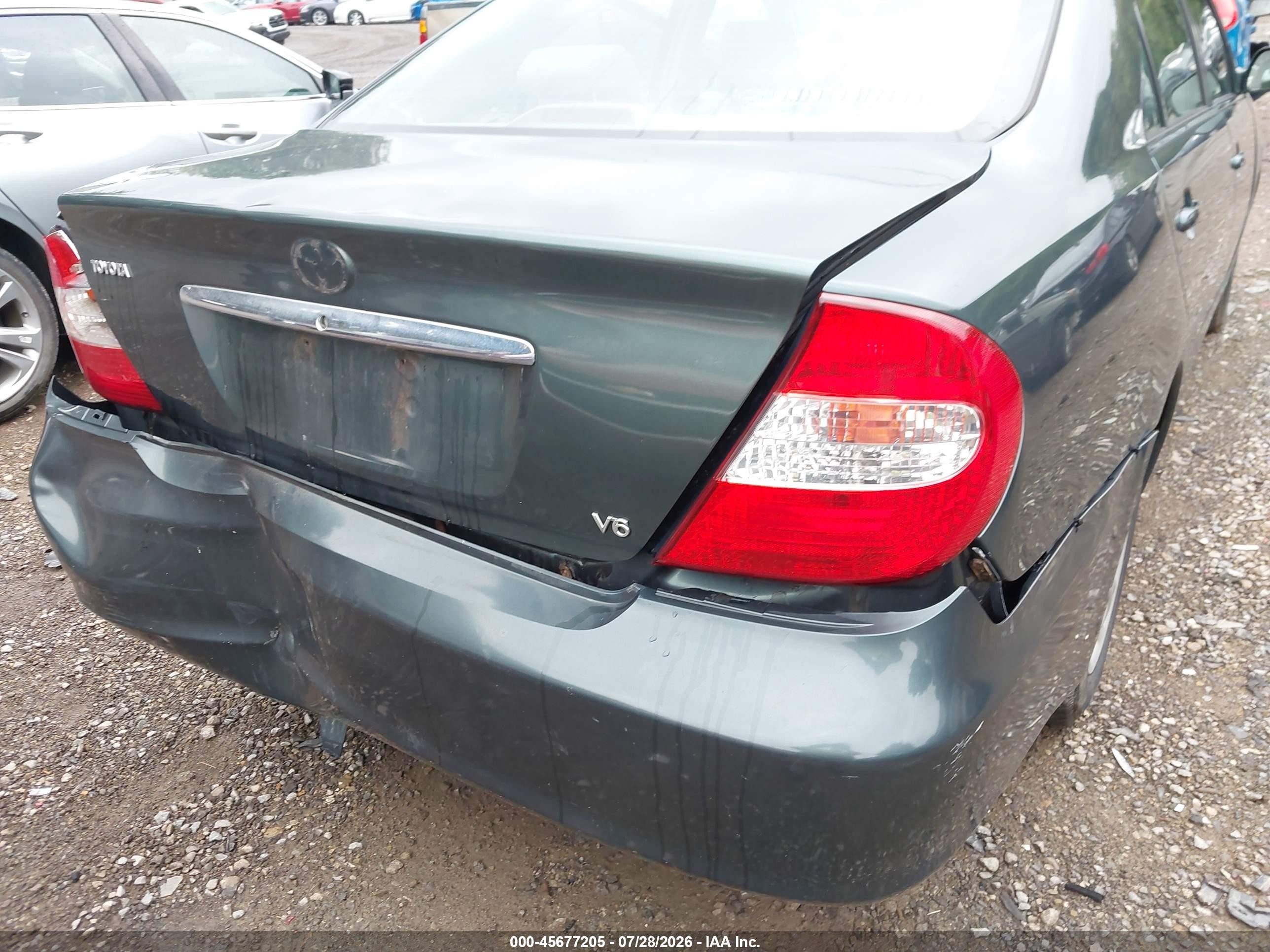 2004 Toyota Camry Le V6 Gray vin: 4T1BF30K04U070098