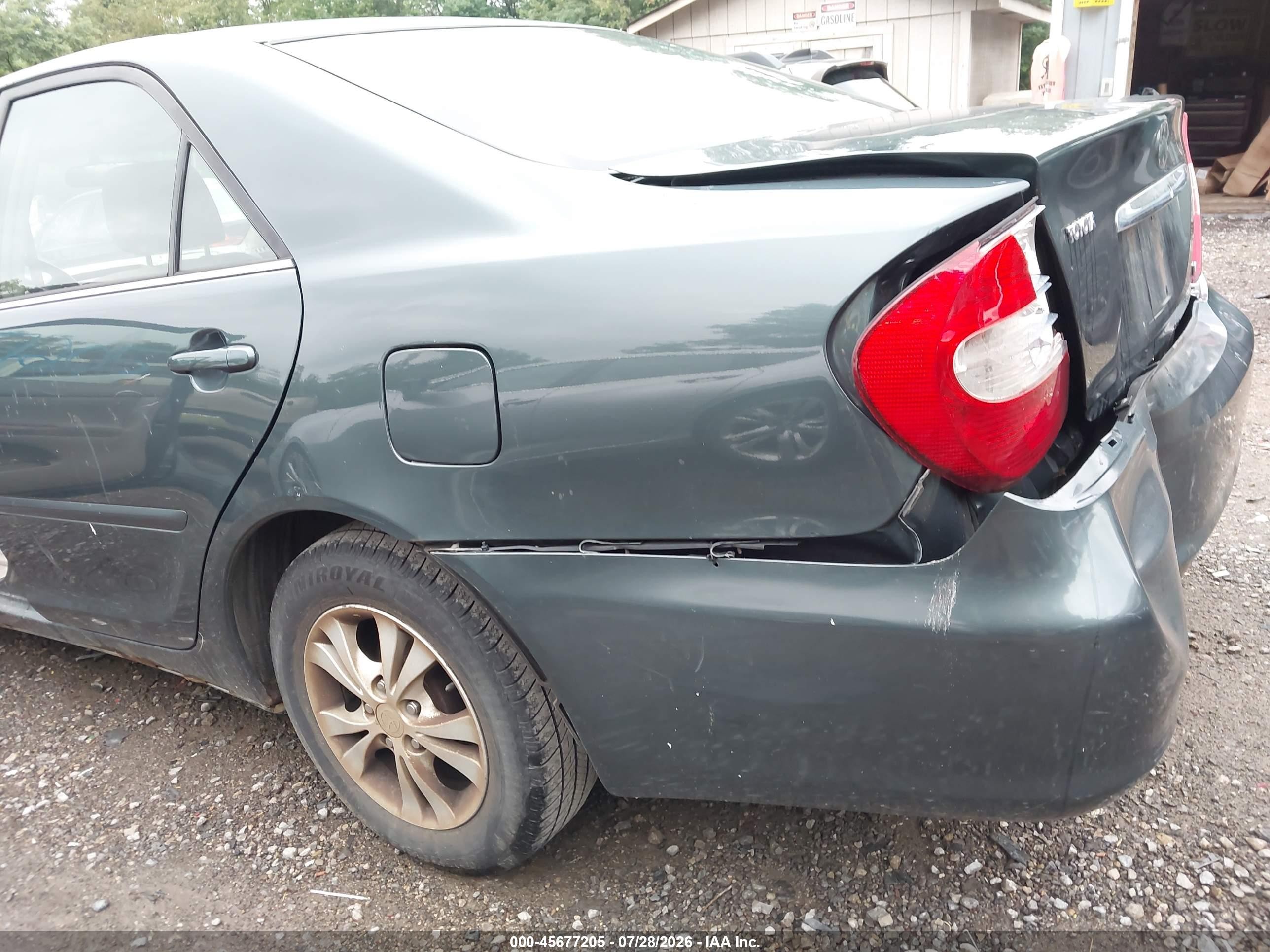 2004 Toyota Camry Le V6 Gray vin: 4T1BF30K04U070098