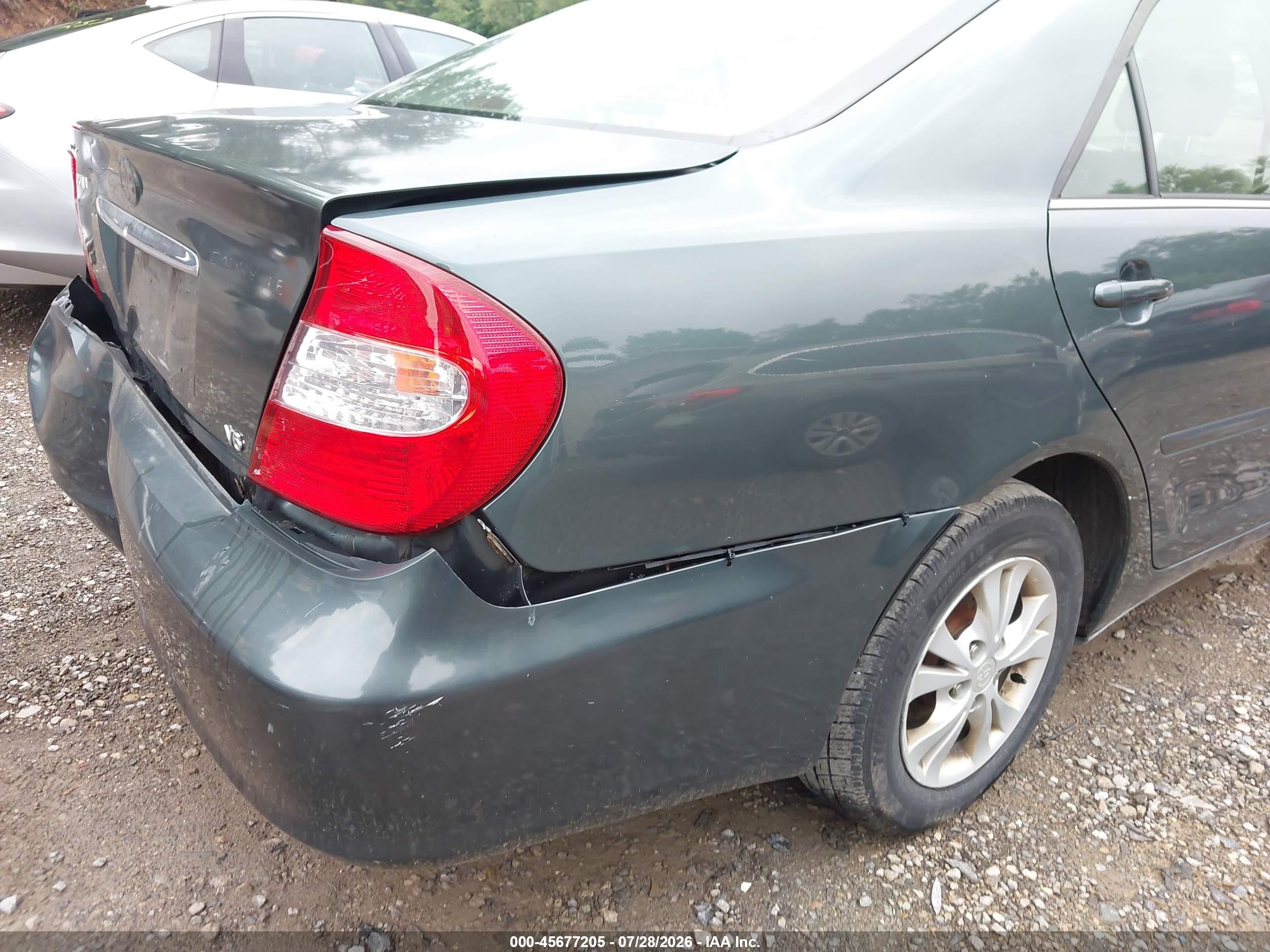 2004 Toyota Camry Le V6 Gray vin: 4T1BF30K04U070098