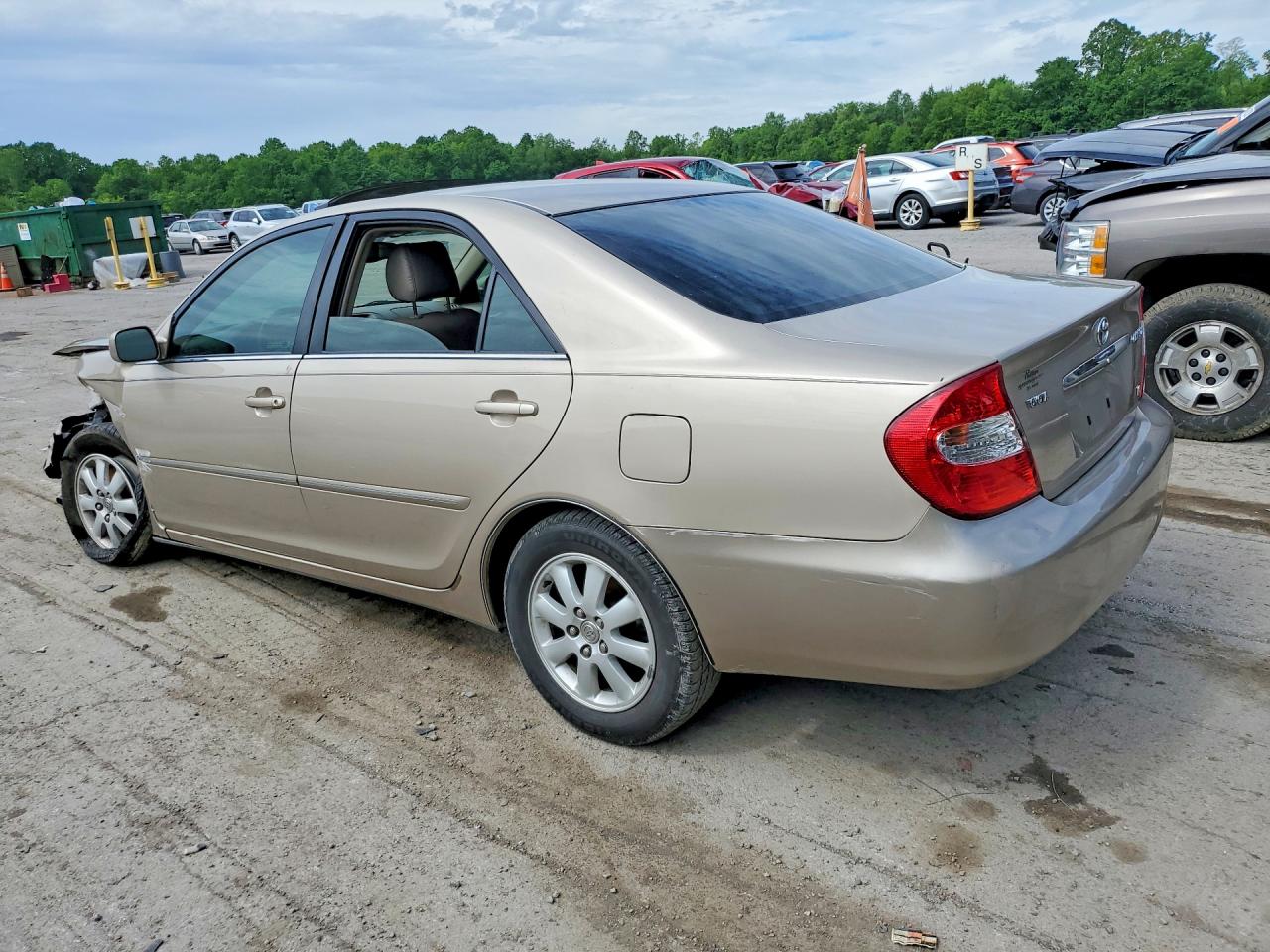 2004 Toyota Camry Xle V6 Золотой vin: 4T1BF30K04U074653