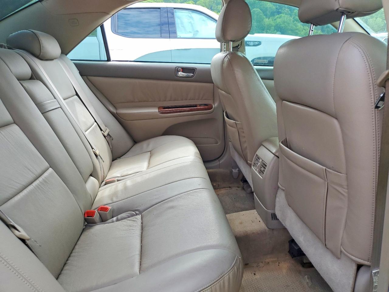 2004 Toyota Camry Xle V6 Золотой vin: 4T1BF30K04U074653