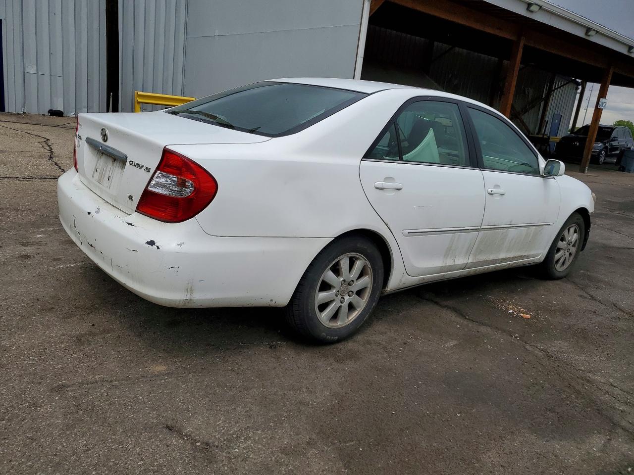 2004 Toyota Camry Xle V6 White vin: 4T1BF30K04U076578