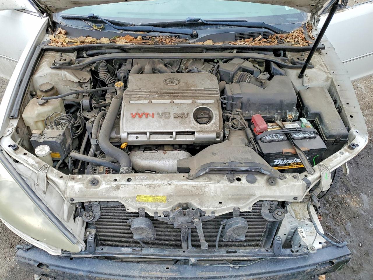 2004 Toyota Camry Xle V6 White vin: 4T1BF30K04U076578