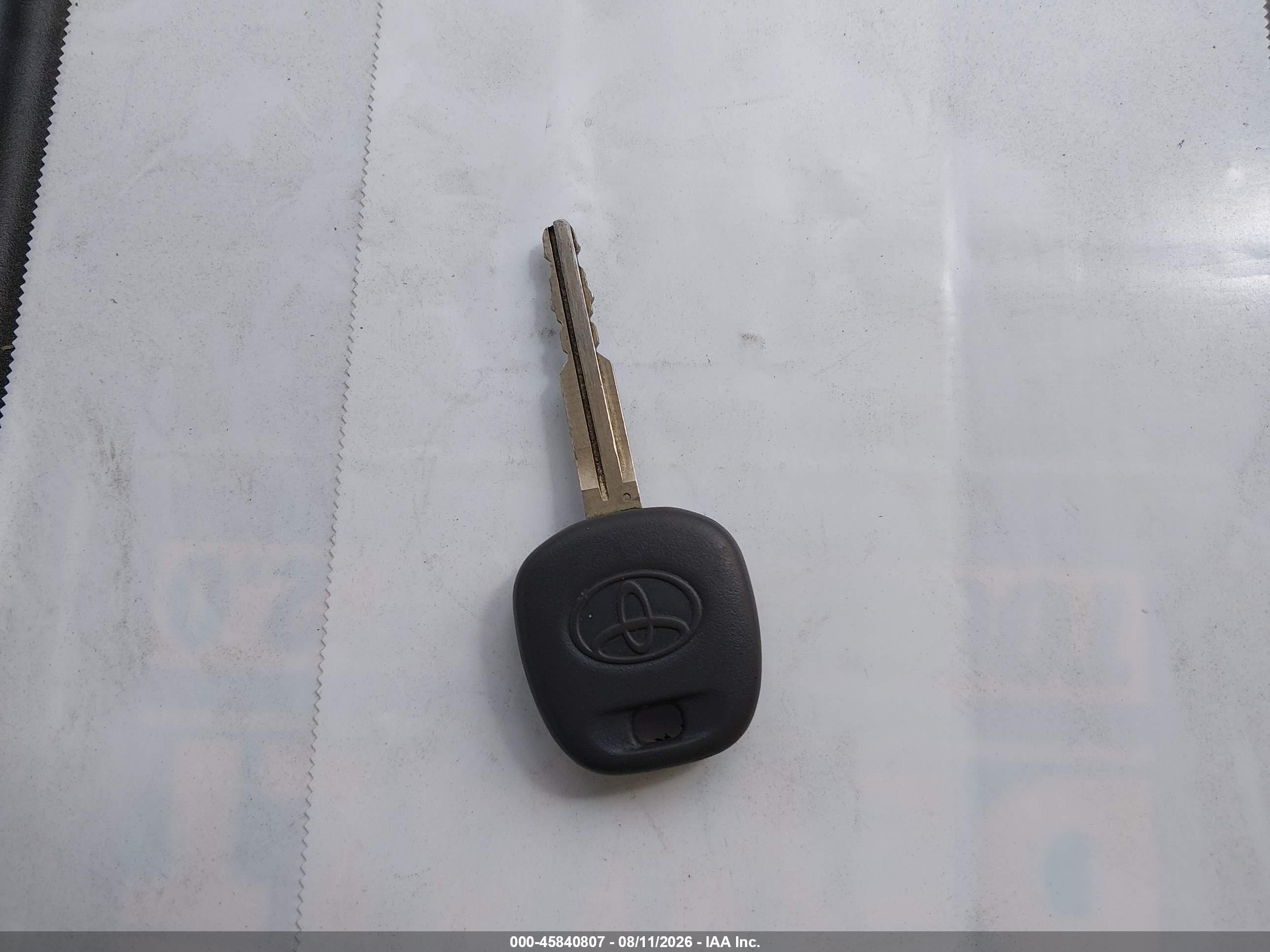 2004 Toyota Camry Xle V6 Черный vin: 4T1BF30K04U080873