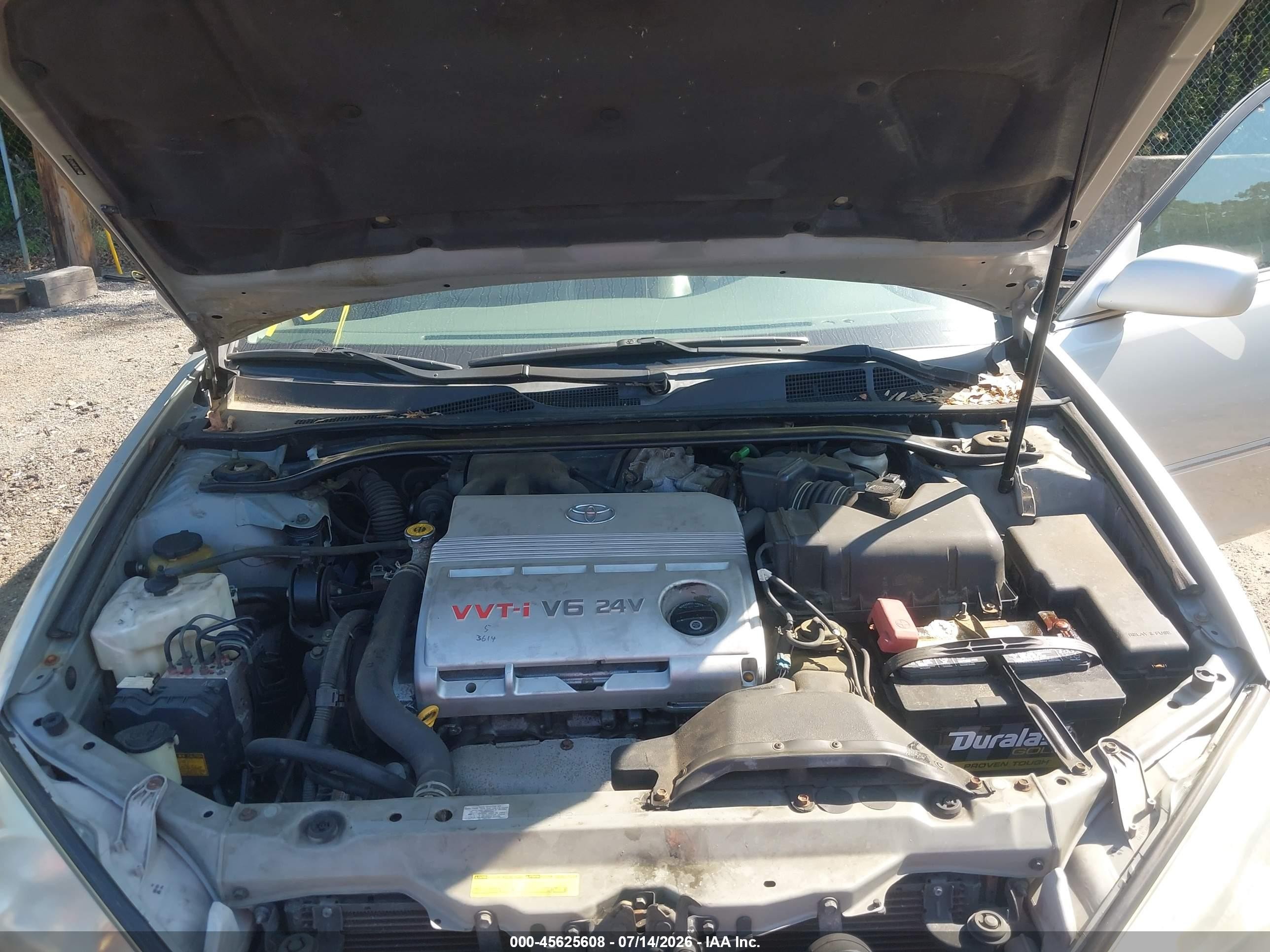 2004 Toyota Camry Xle V6 Silver vin: 4T1BF30K04U579883