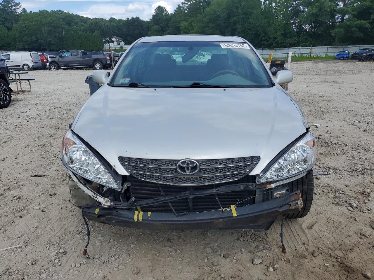 2004 Toyota Camry Xle V6 Silver vin: 4T1BF30K04U587580