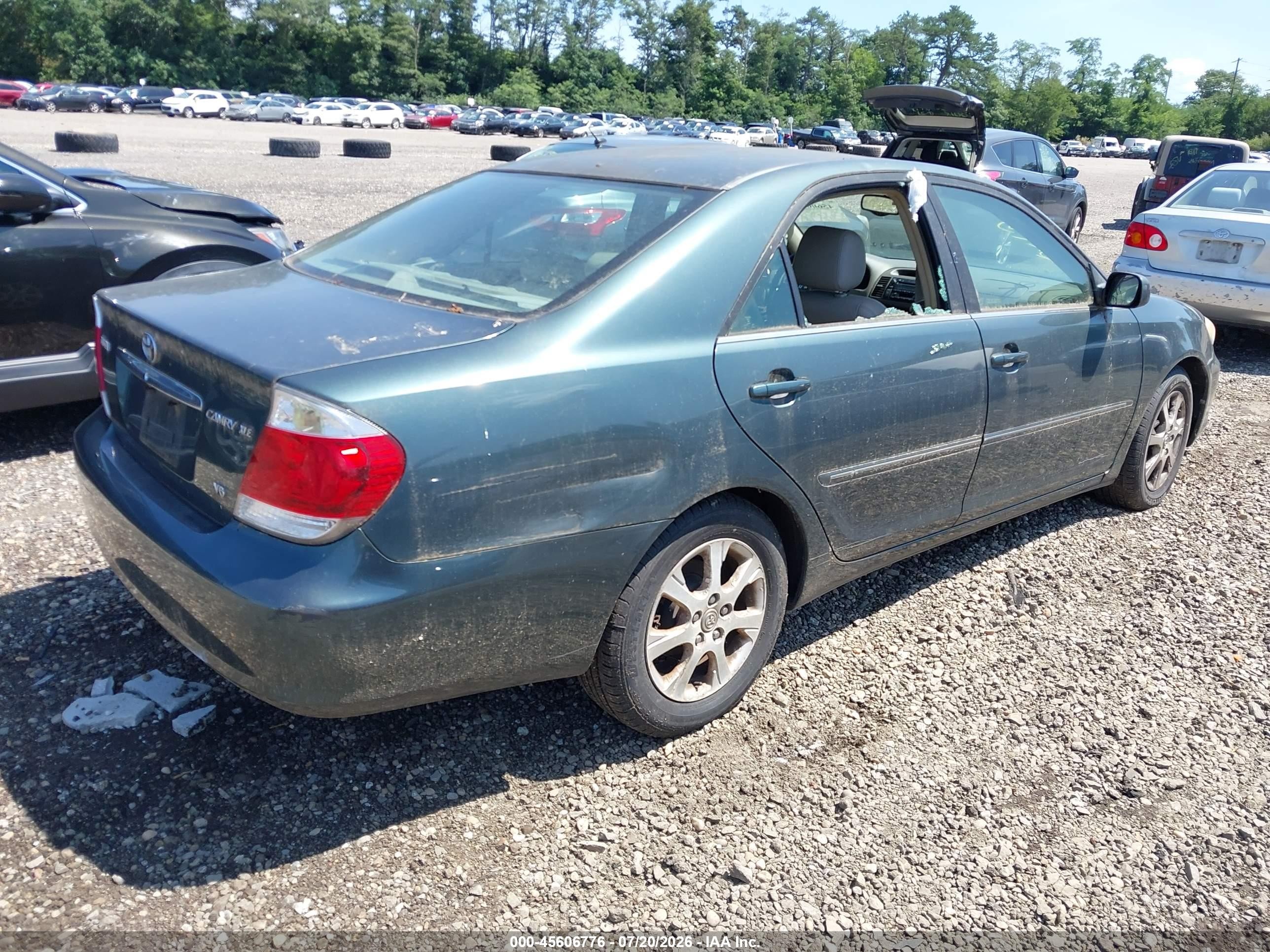 2005 Toyota Camry Xle V6 Зеленый vin: 4T1BF30K05U088442