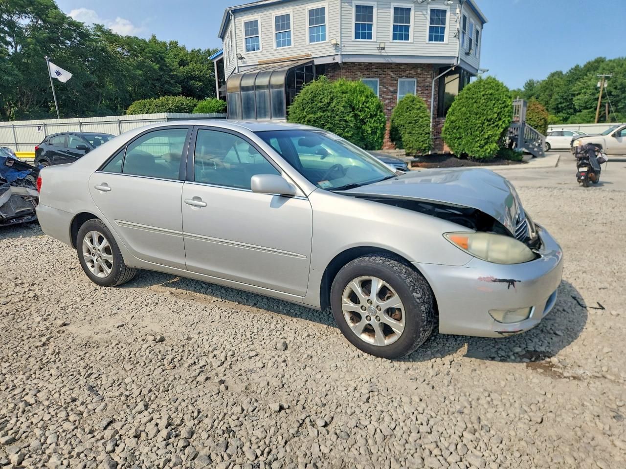 2005 Toyota Camry Xle V6 Серебряный vin: 4T1BF30K05U104736