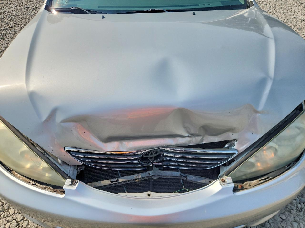 2005 Toyota Camry Xle V6 Серебряный vin: 4T1BF30K05U104736