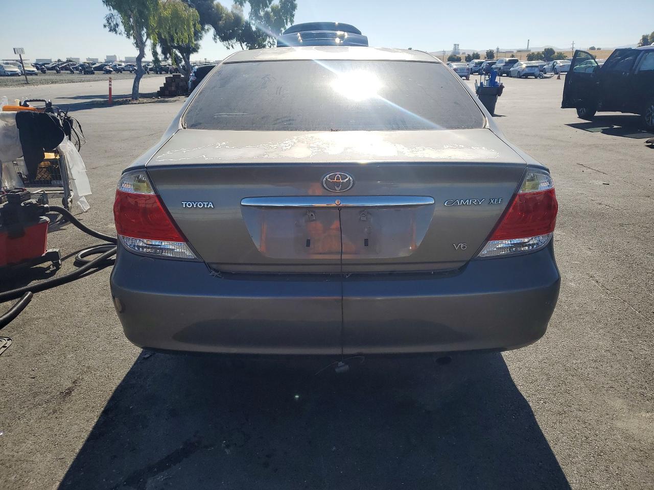 2005 Toyota Camry Xle V6 Gray vin: 4T1BF30K05U591291