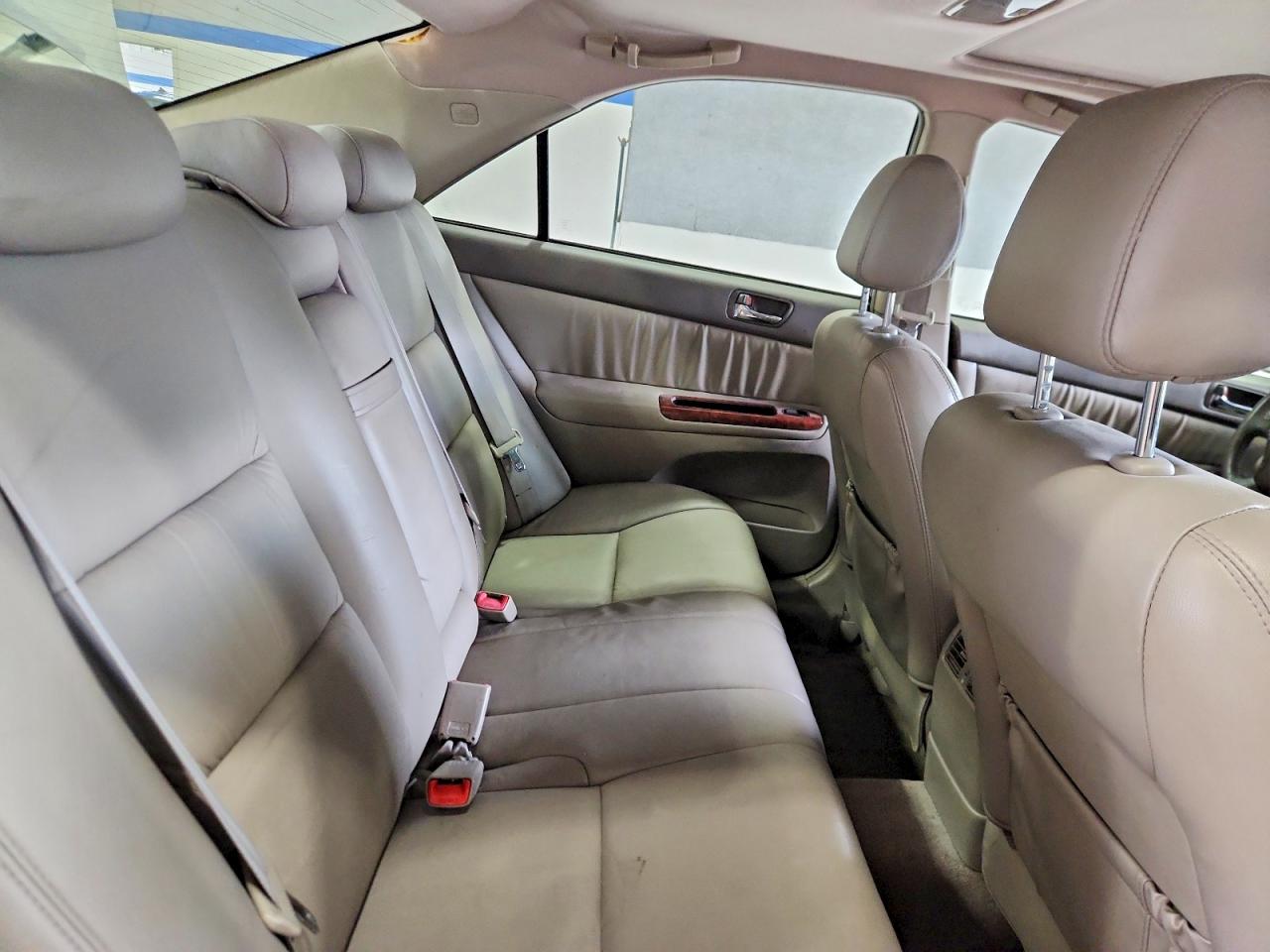 2006 Toyota Camry Xle V6 Tan vin: 4T1BF30K06U118511