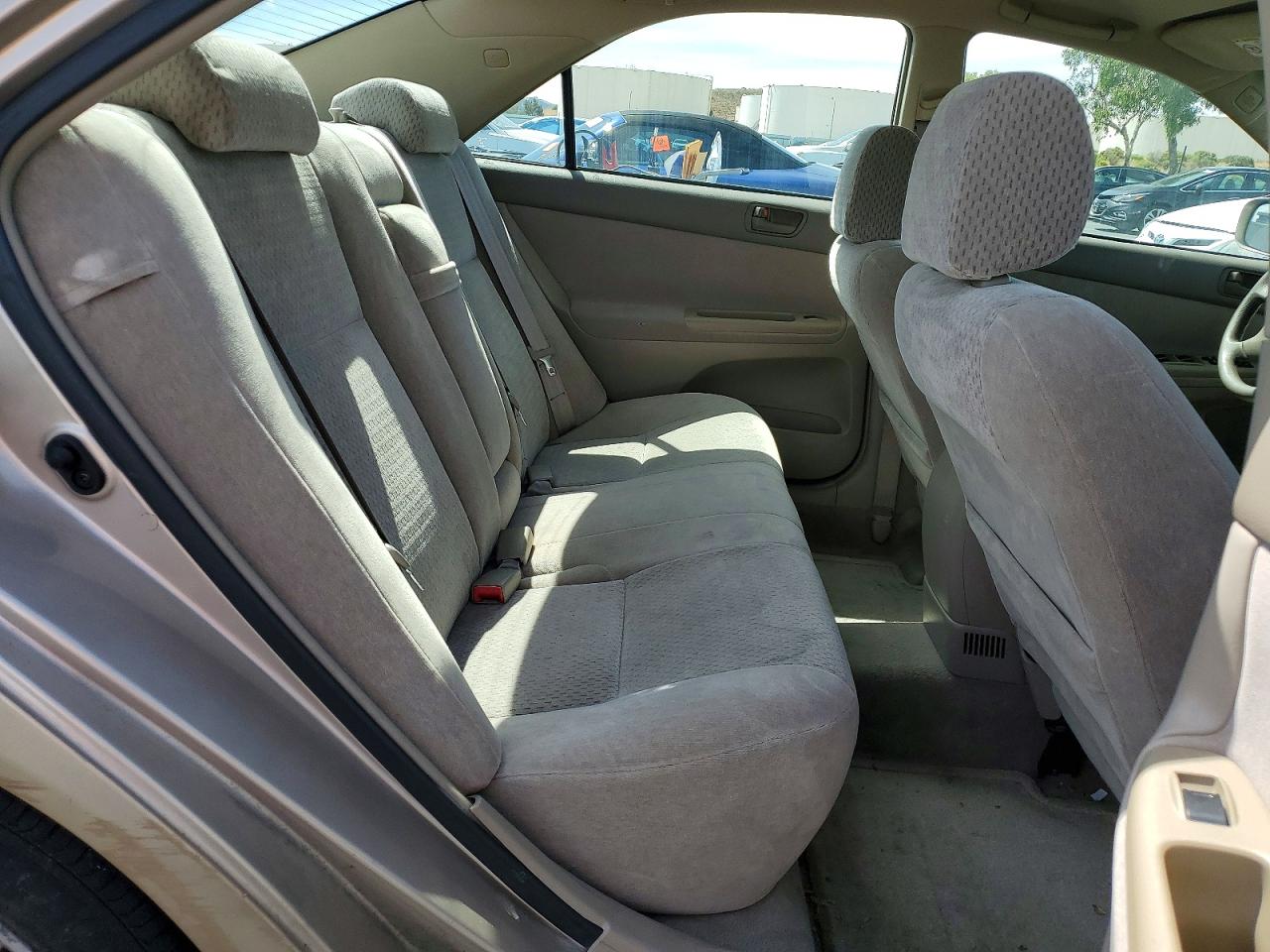2002 Toyota Camry Le V6 Tan vin: 4T1BF30K12U023868
