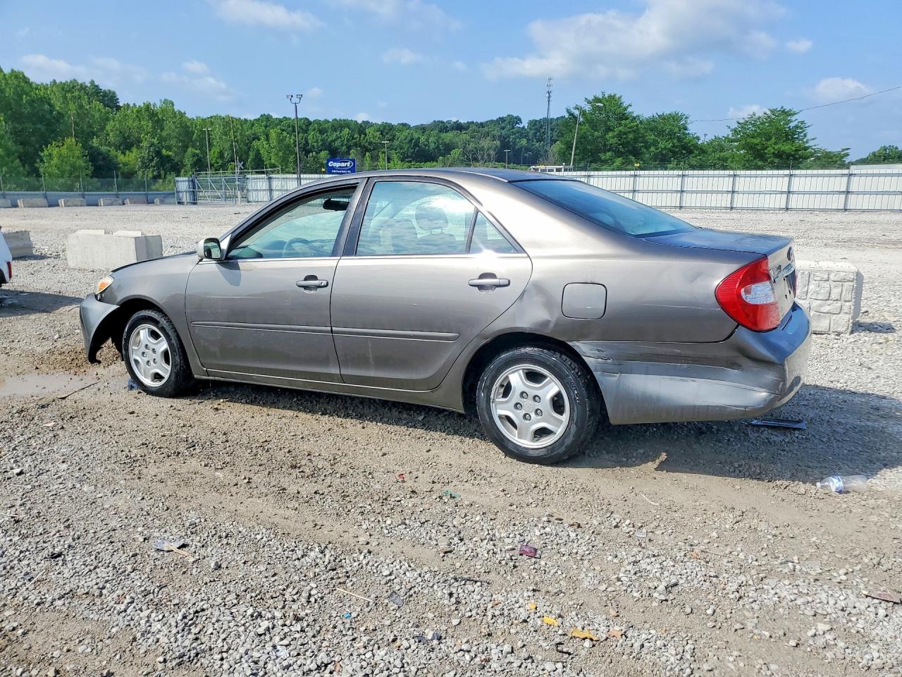 2002 Toyota Camry Le V6 Gray vin: 4T1BF30K12U512531