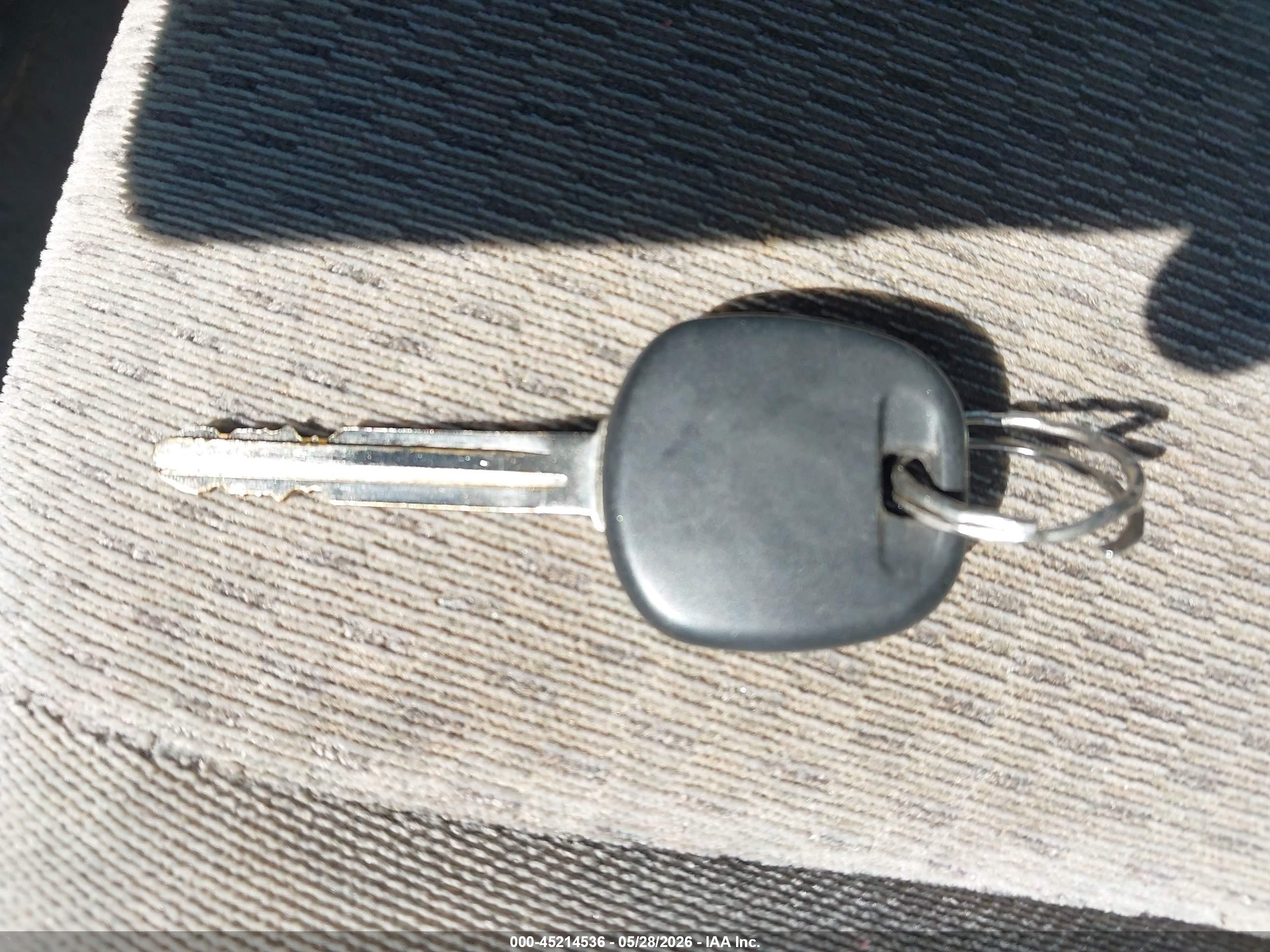 2004 Toyota Camry Le V6 Silver vin: 4T1BF30K14U065041