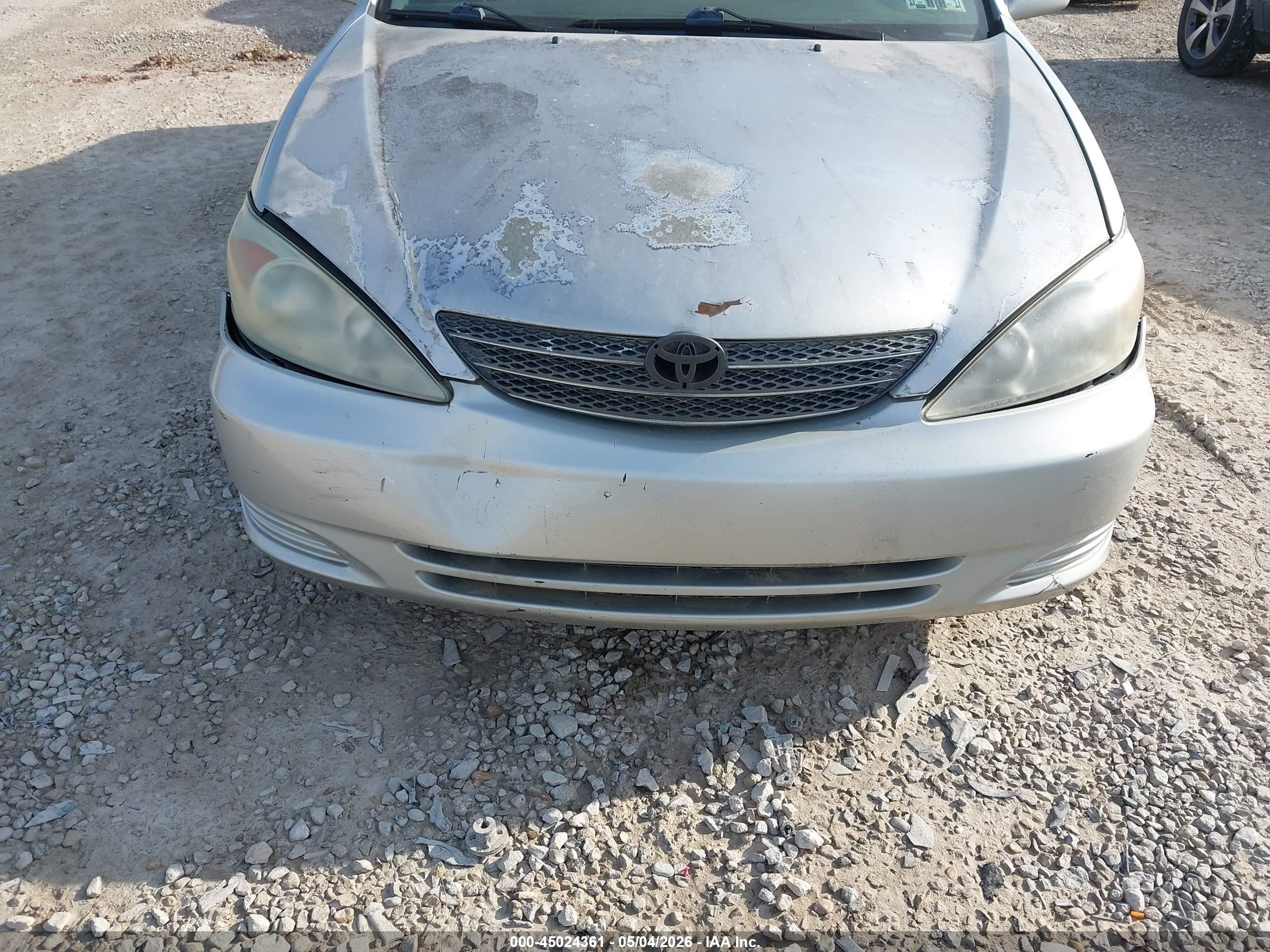 2004 Toyota Camry Le V6 Silver vin: 4T1BF30K14U571467