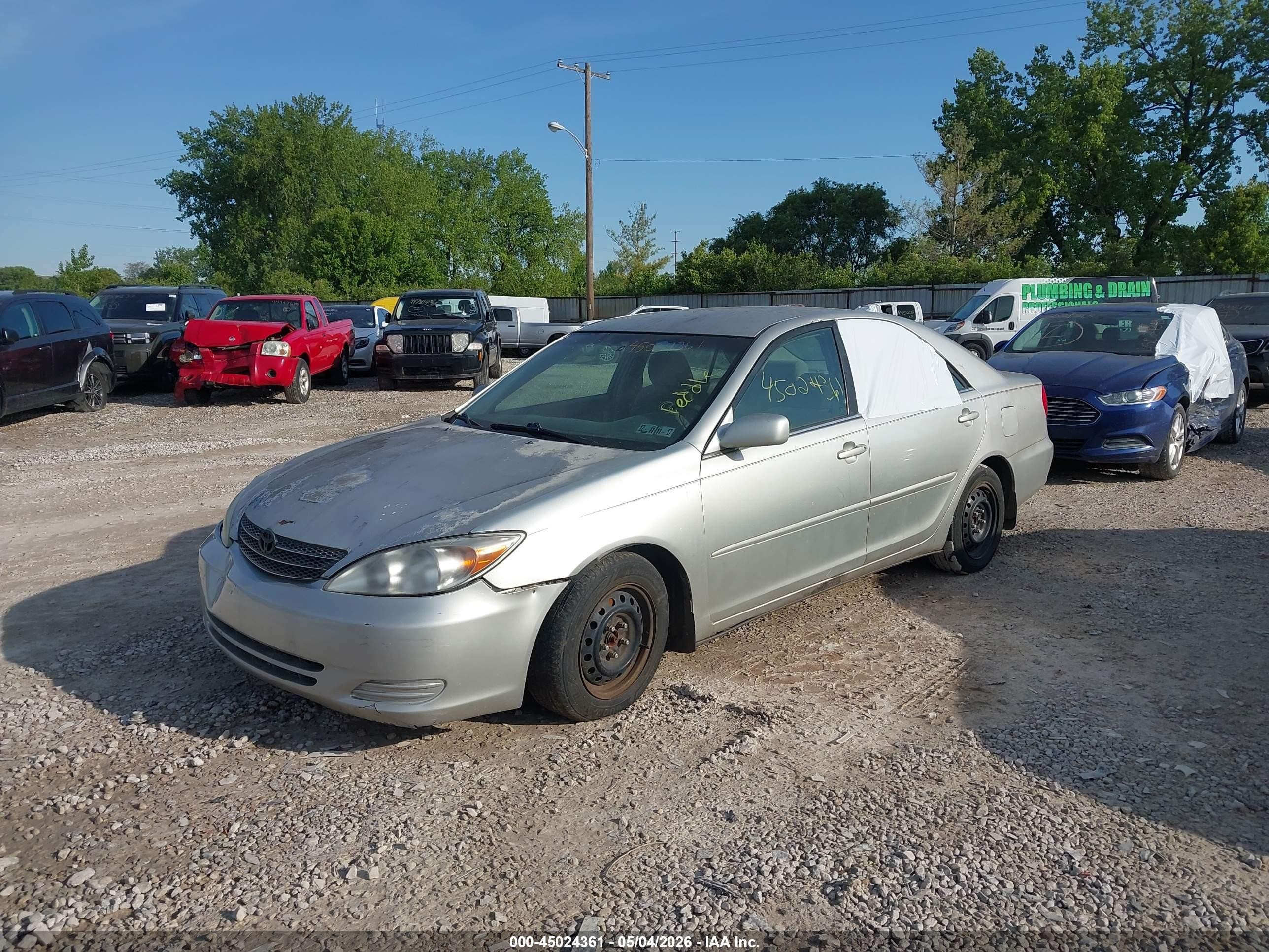 2004 Toyota Camry Le V6 Silver vin: 4T1BF30K14U571467