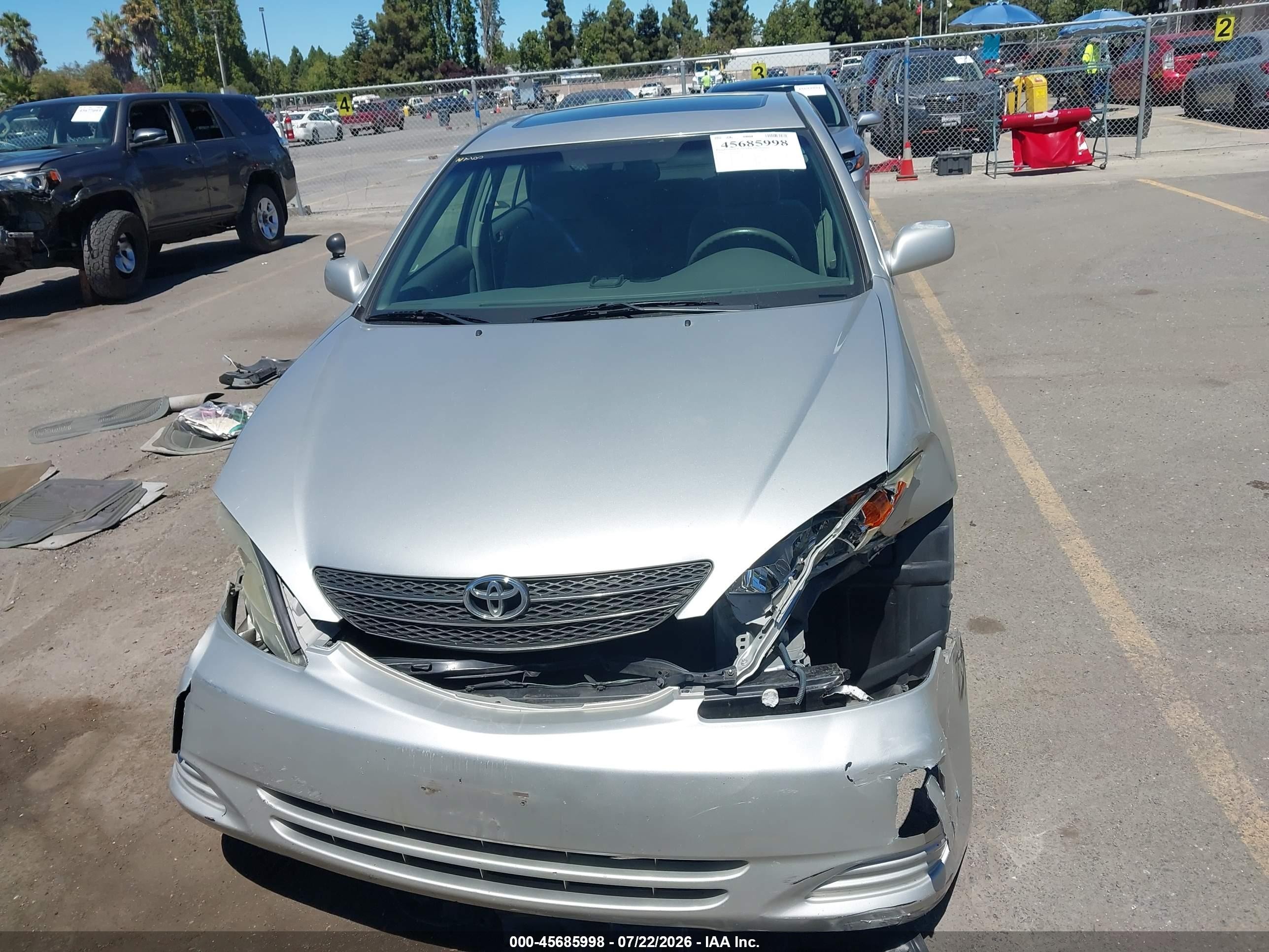 2004 Toyota Camry Le V6 Silver vin: 4T1BF30K14U574854