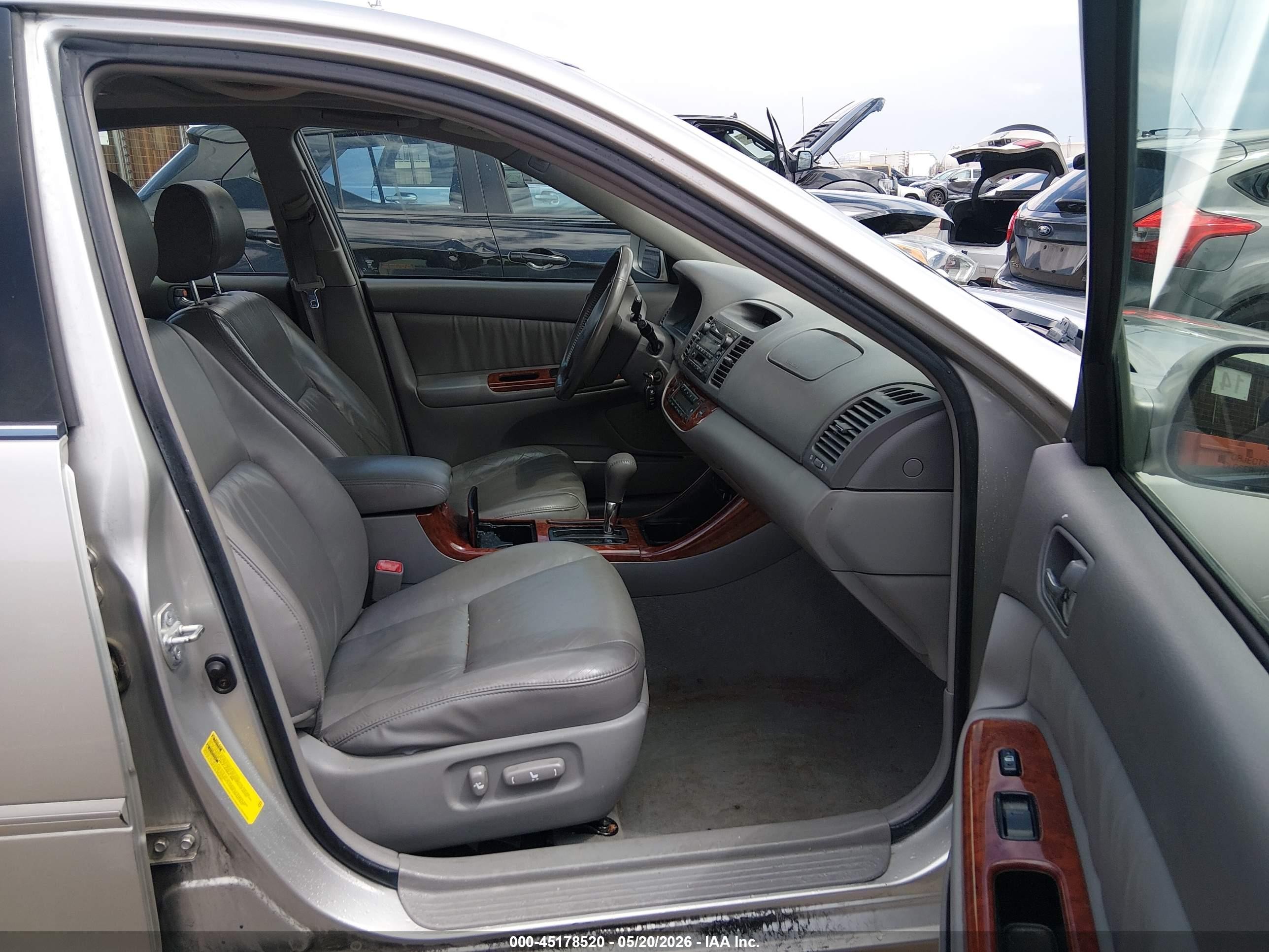 2004 Toyota Camry Xle V6 Silver vin: 4T1BF30K14U589869
