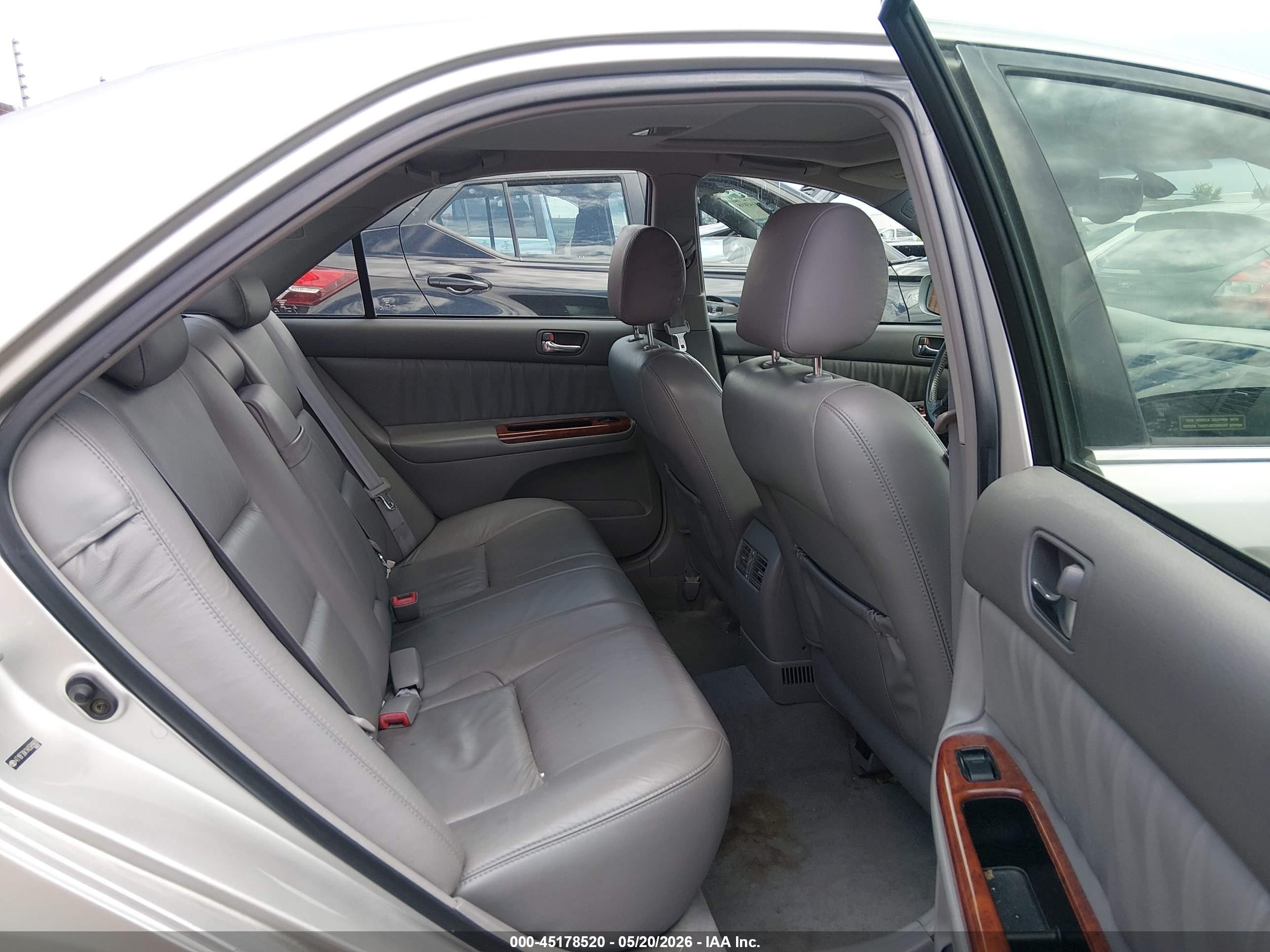 2004 Toyota Camry Xle V6 Silver vin: 4T1BF30K14U589869