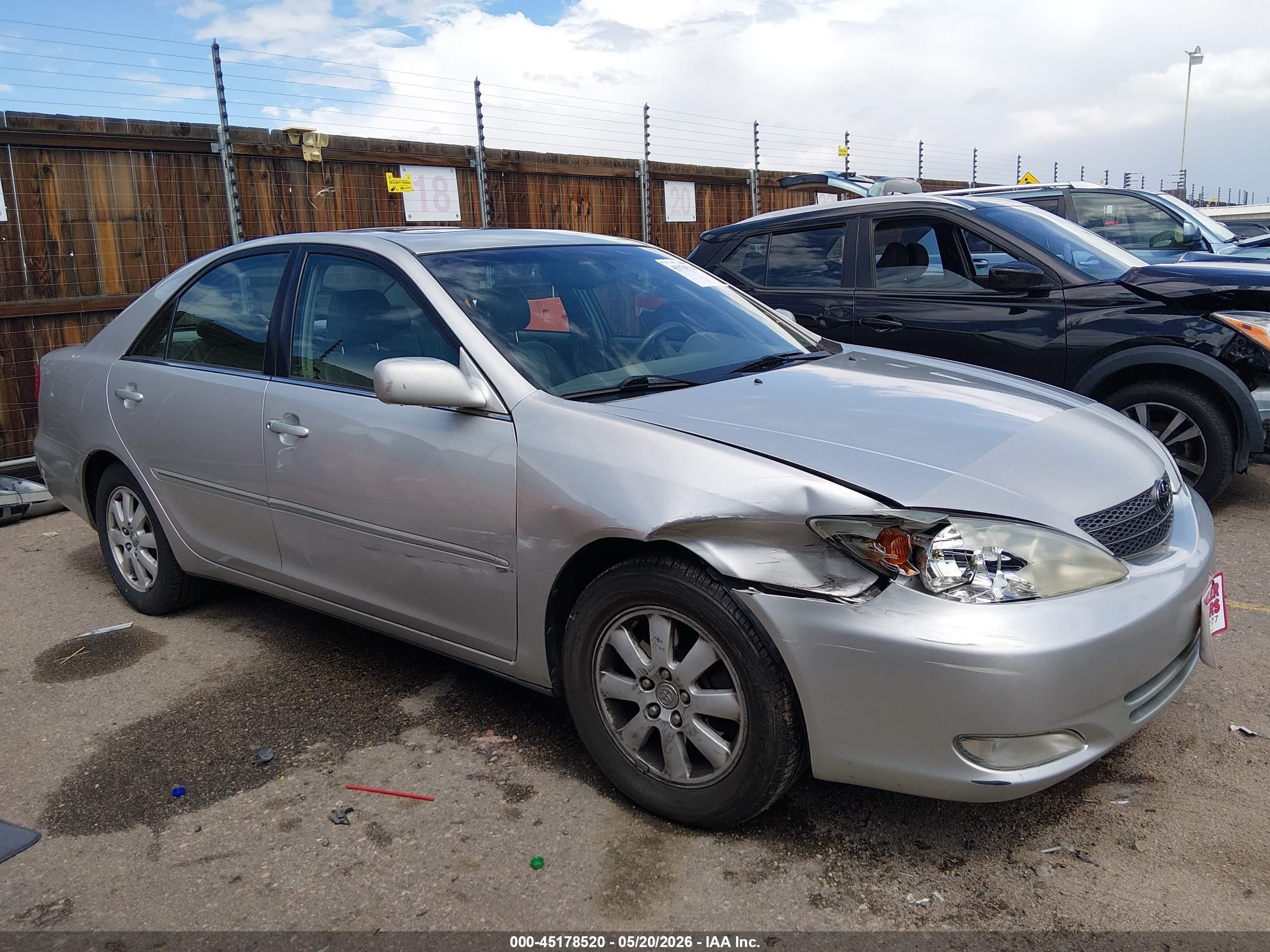 2004 Toyota Camry Xle V6 Silver vin: 4T1BF30K14U589869