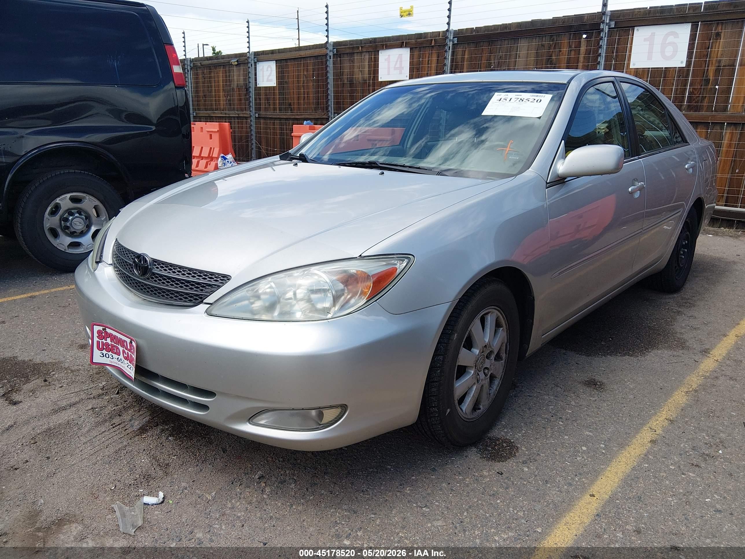 2004 Toyota Camry Xle V6 Silver vin: 4T1BF30K14U589869