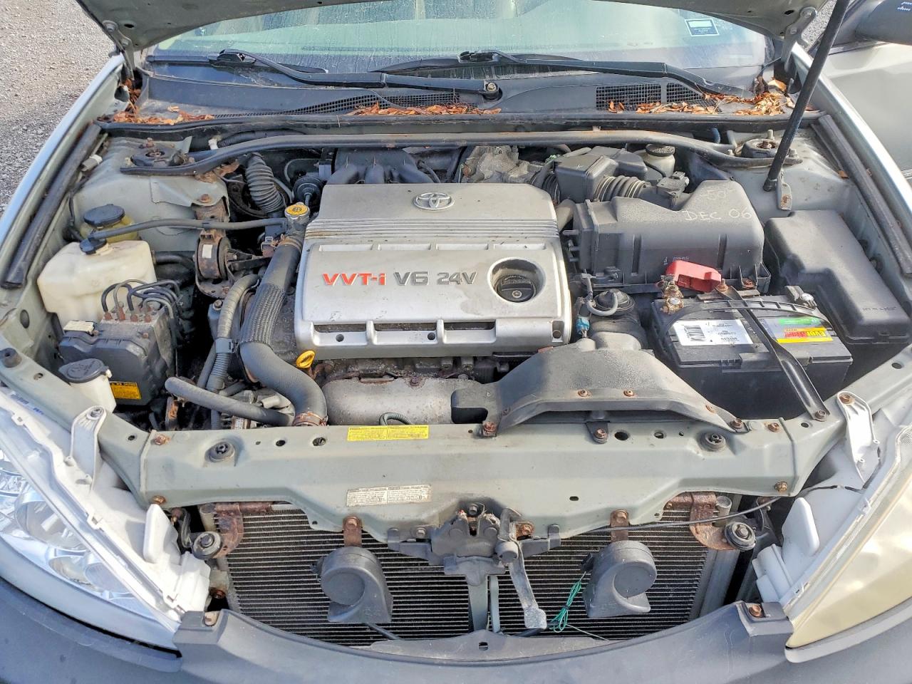 2005 Toyota Camry Le V6 Green vin: 4T1BF30K15U613007