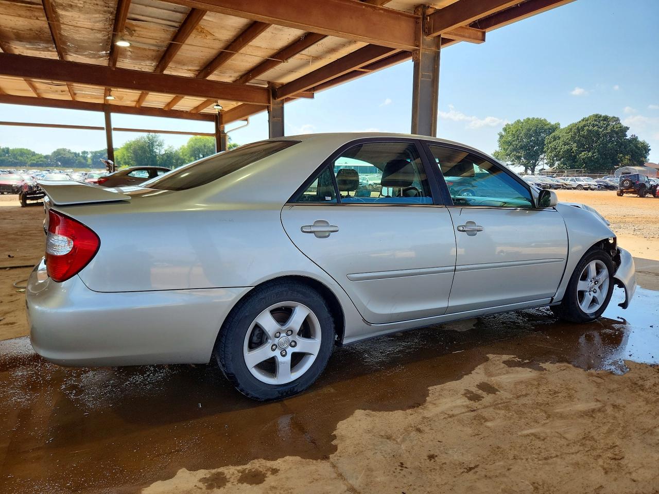 2002 Toyota Camry Se V6 Серебряный vin: 4T1BF30K22U002575