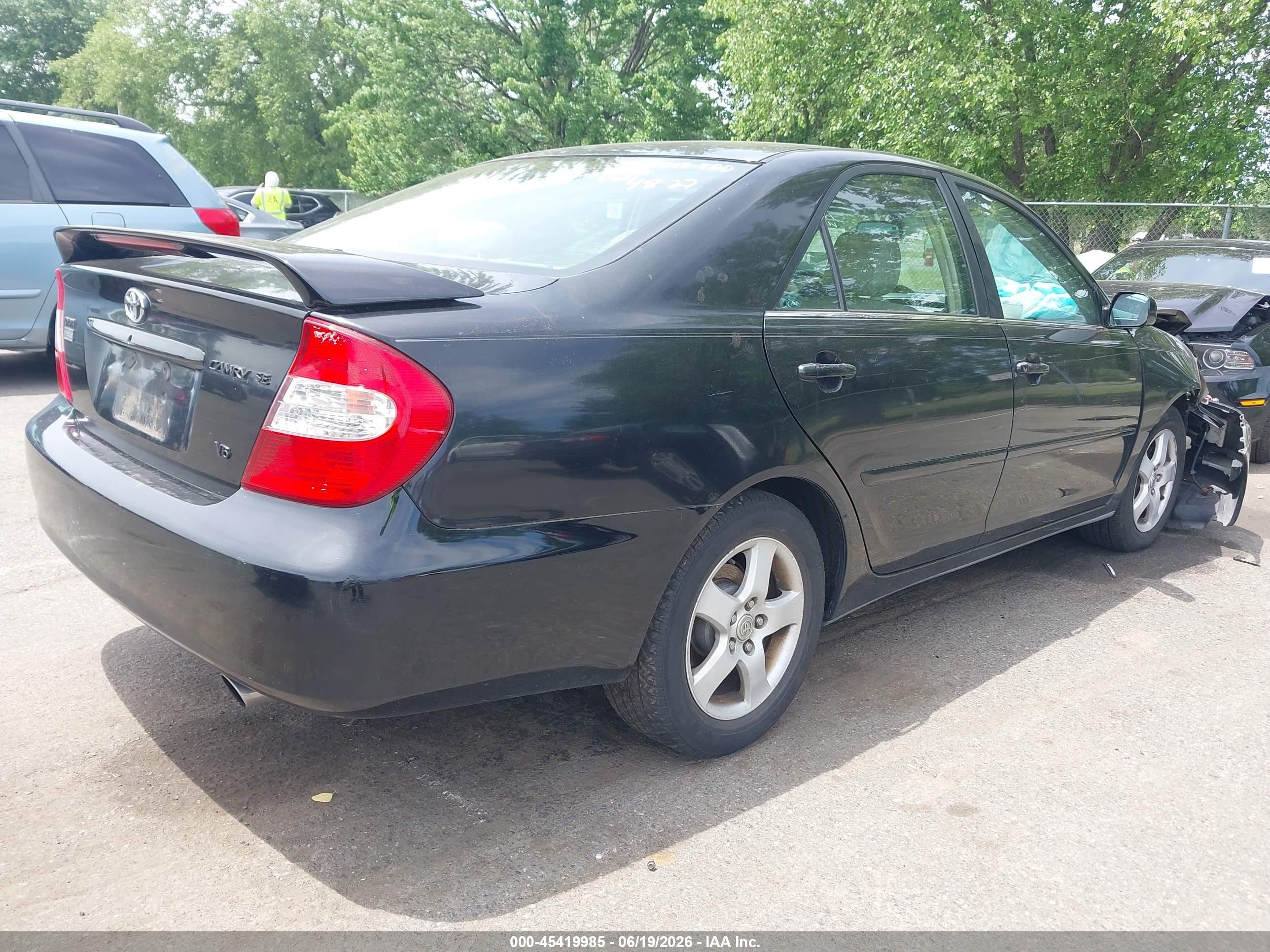 2002 Toyota Camry Se Черный vin: 4T1BF30K22U004827