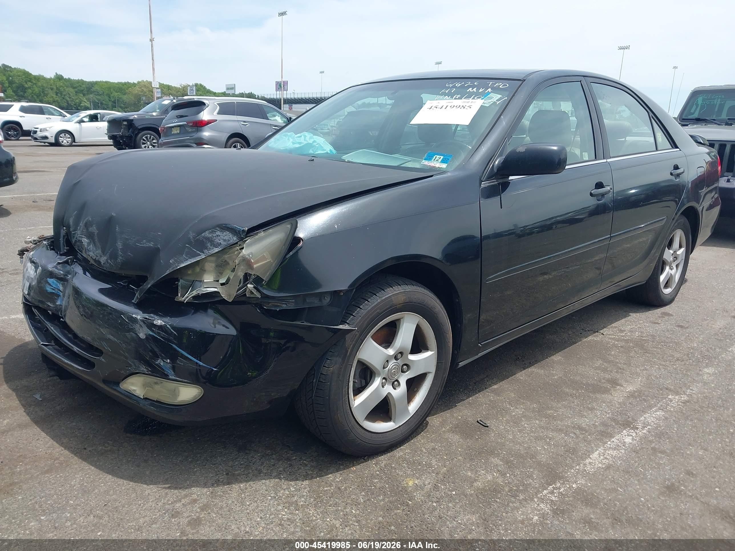 2002 Toyota Camry Se Черный vin: 4T1BF30K22U004827