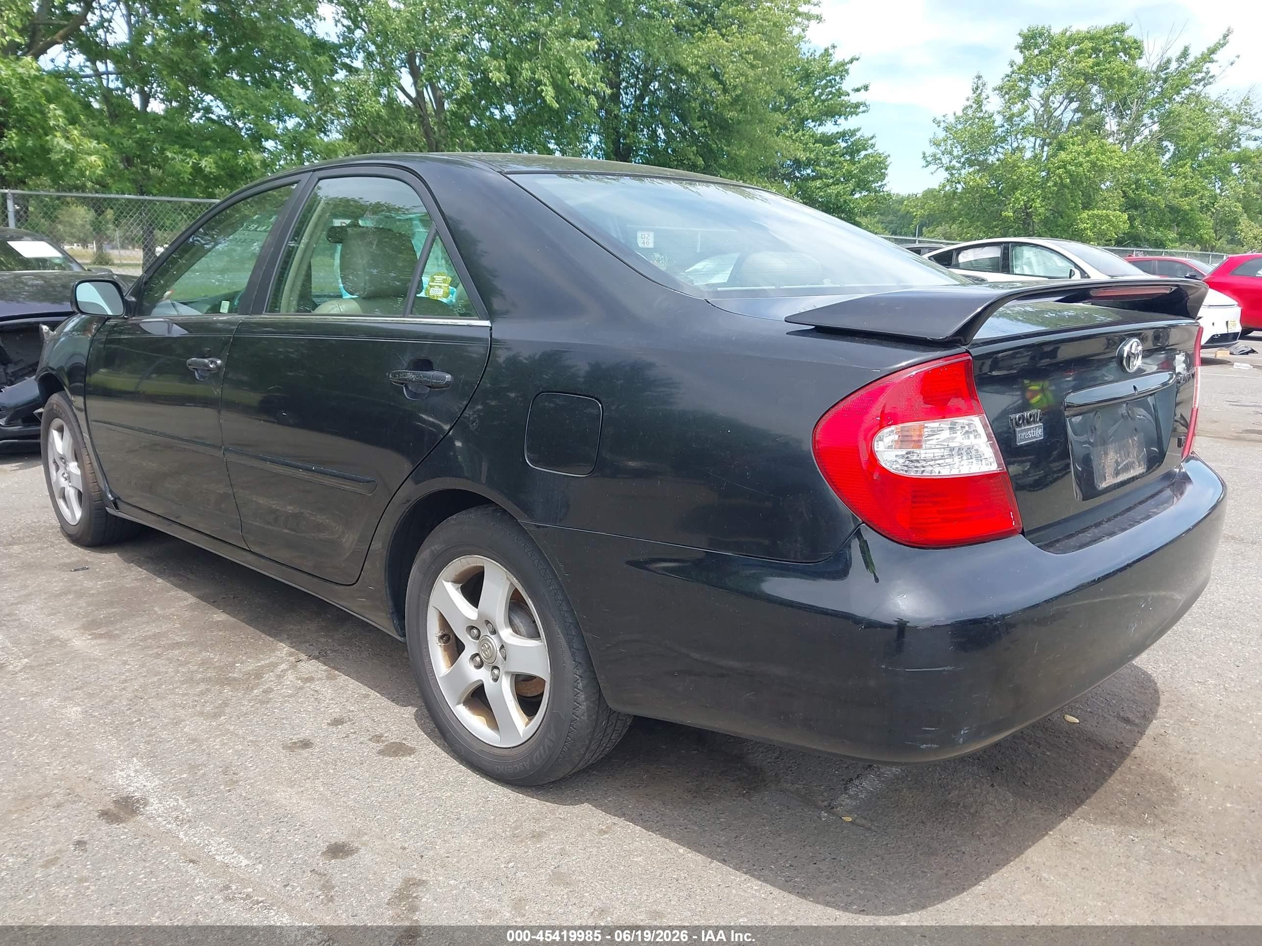 2002 Toyota Camry Se Черный vin: 4T1BF30K22U004827