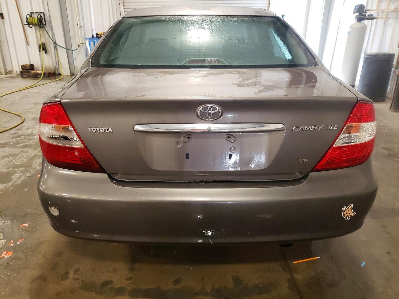2002 Toyota Camry Le Silver vin: 4T1BF30K22U509752
